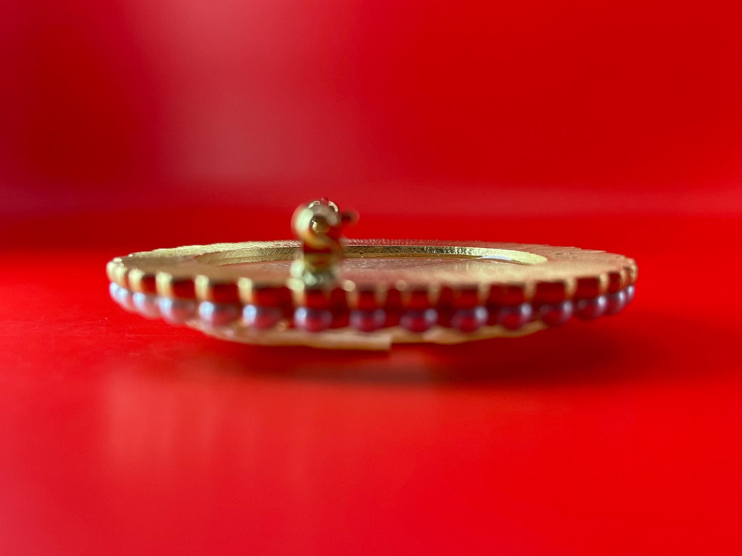 Vintage Cameo Brooch with Faux Pearl Border  Gold Tone Frame