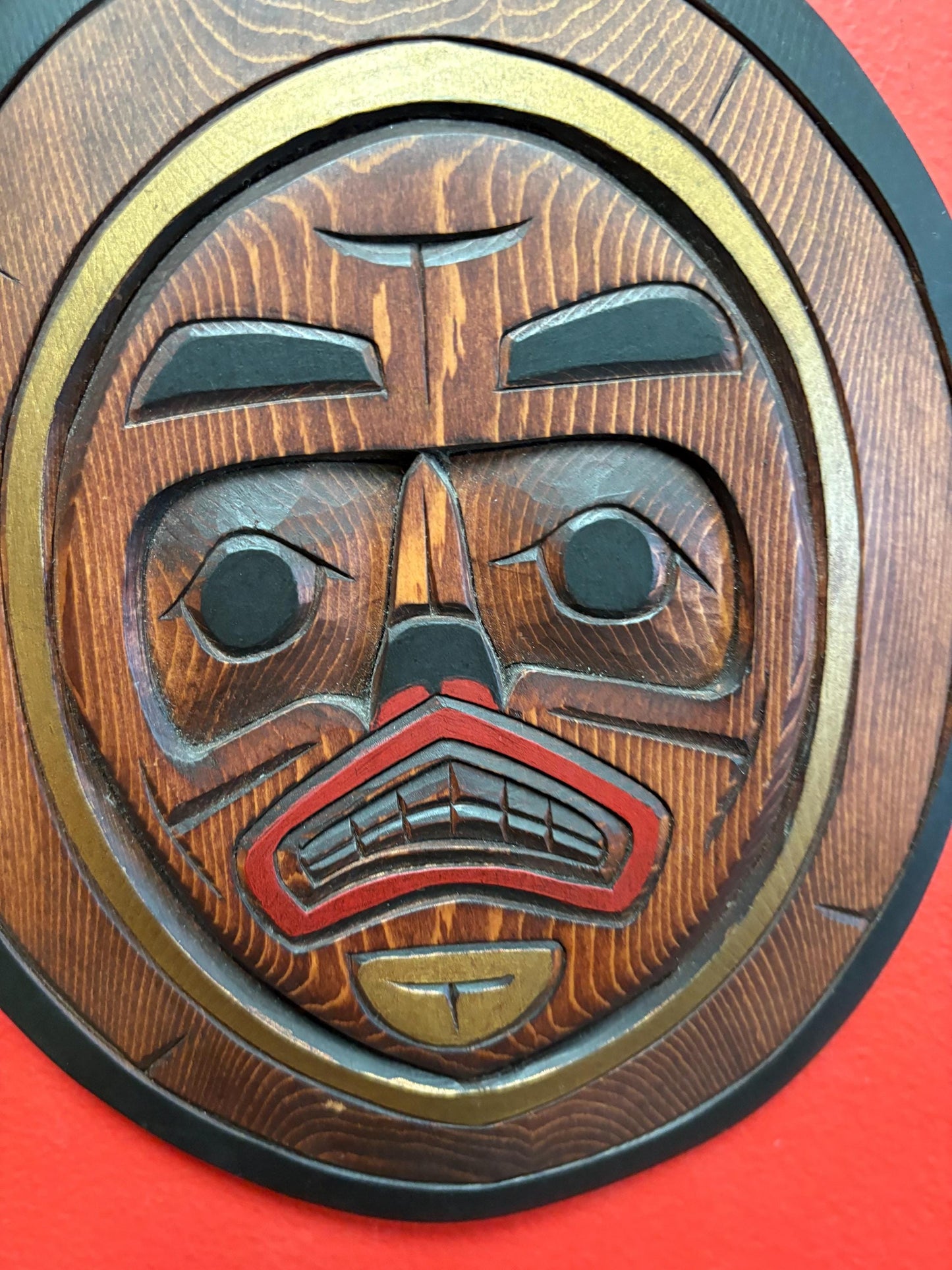 Fabulous indigenous first nations Pacific Northwest coast Sun mask plaque  8 1/2 x 7 wide  - great detail  value priced