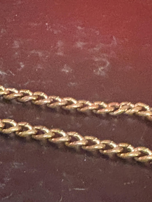 Beautiful untested gold bracelet  link chain style  and approximately 10 inches long  5 grams