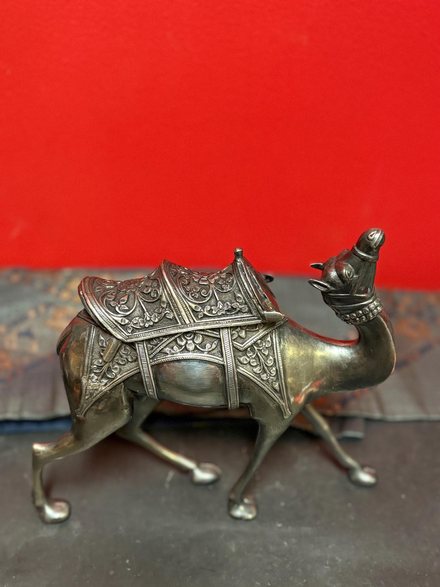 Solid .900 silver antique 9 x 10 high Persian camel  amazing detail  1.28 kg  tested and authentic - one of a kind