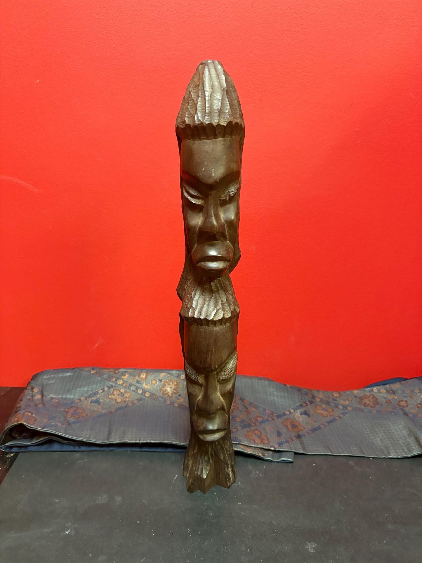 Lovely vintage African 19 inch tall totem pole statue  great value