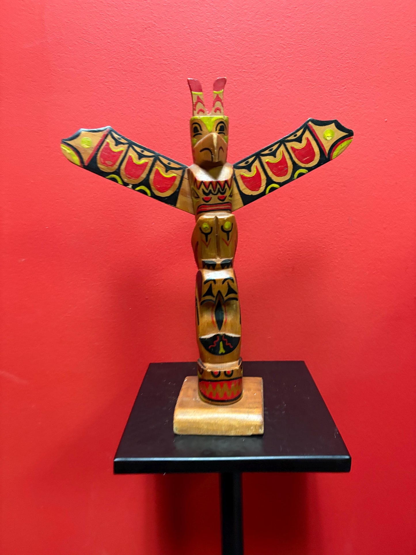 Beautiful 12 x 10 wide Larry Joseph signed indigenous first nations primitive older totem pole -  great imagery and colour