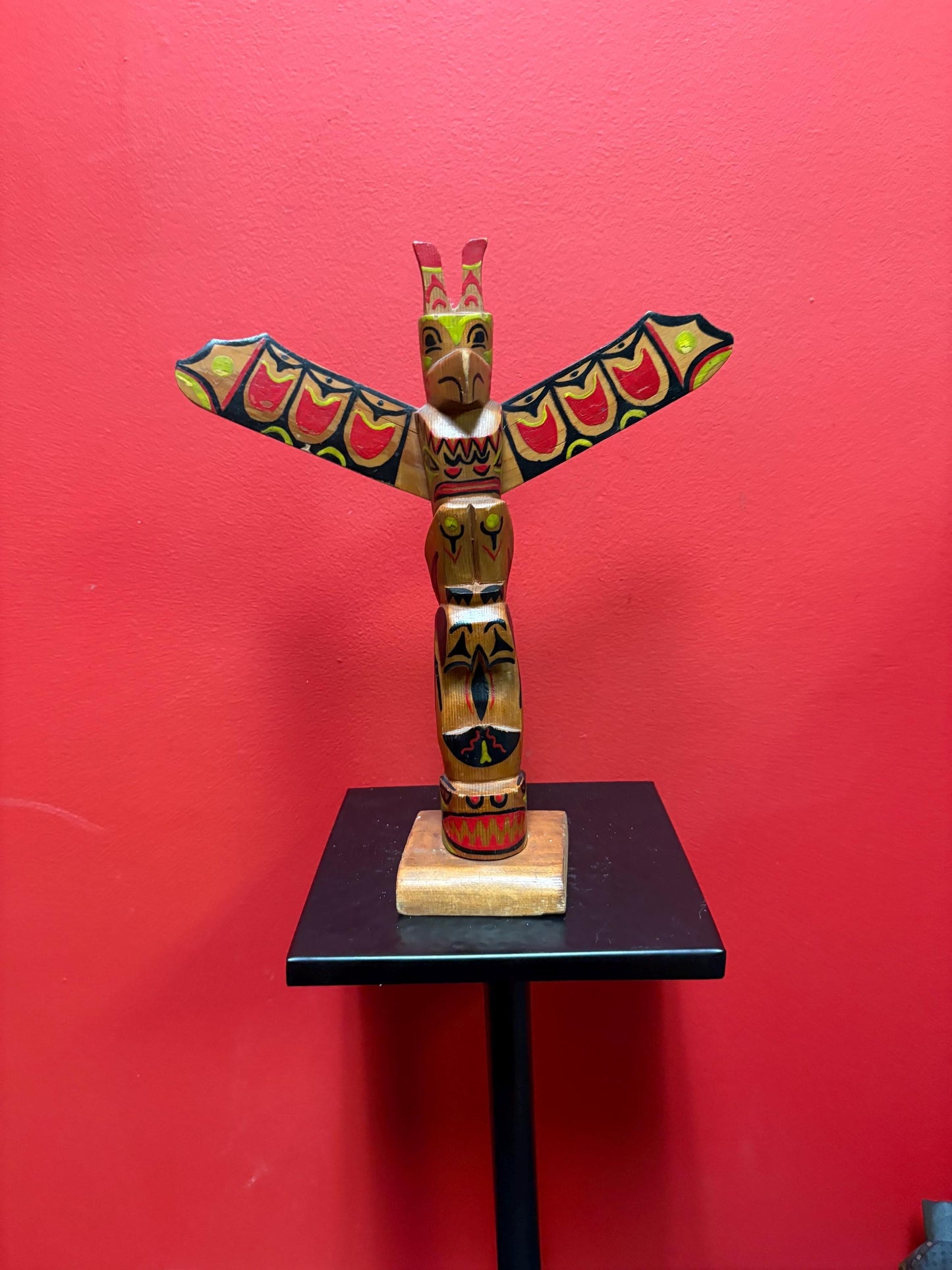 Beautiful 12 x 10 wide Larry Joseph signed indigenous first nations primitive older totem pole -  great imagery and colour