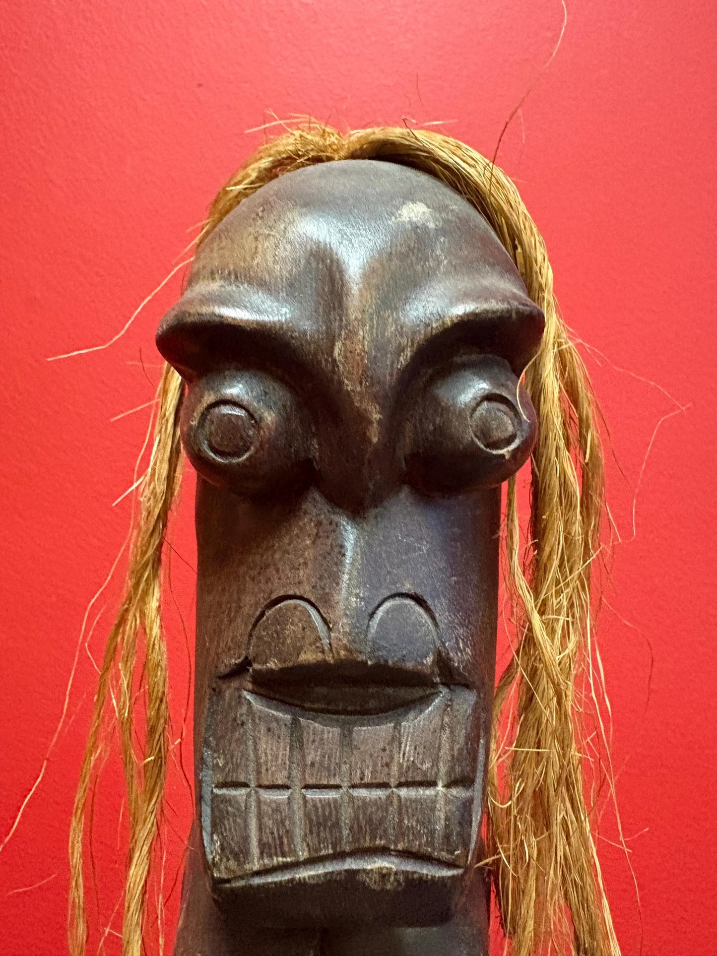 Beautiful antique 16 inch tall African statue with unique hair great condition and value