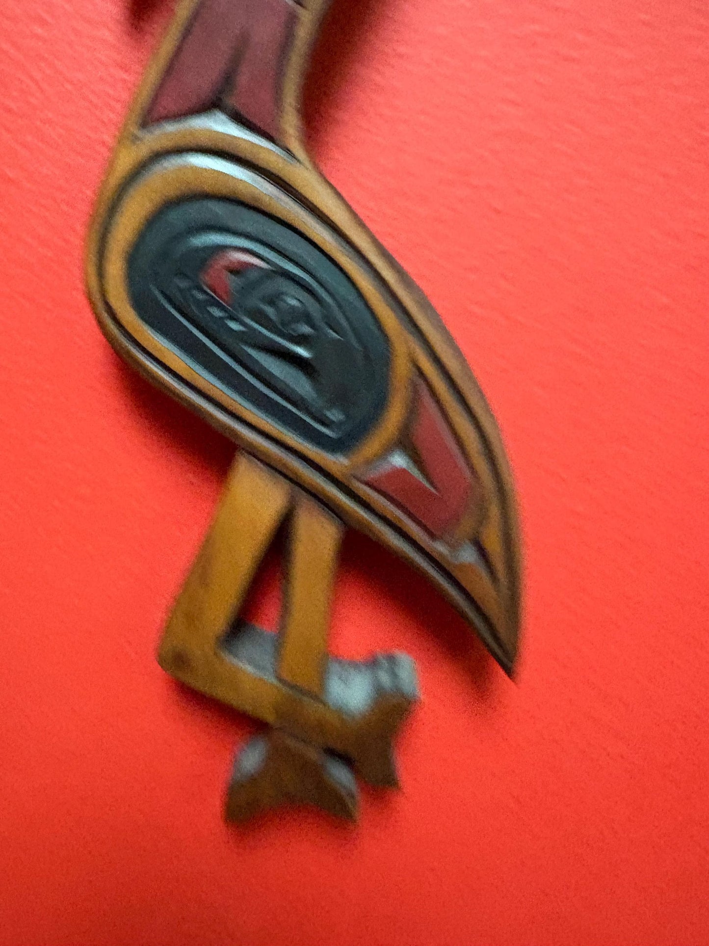 Stunning indigenous first nations Pacific Northwest Coast signed 10 x 6“ cedar Crane plaque  wow