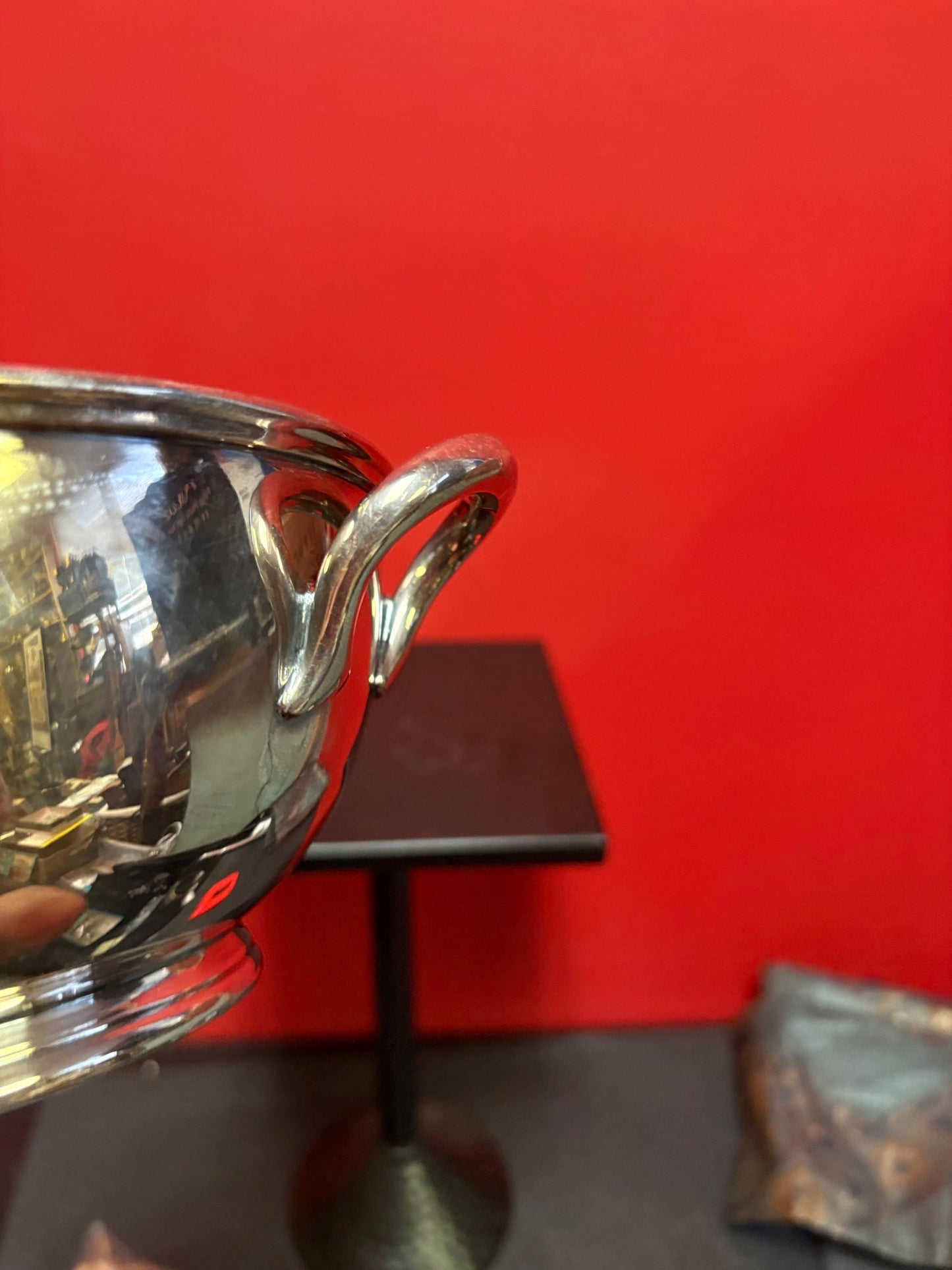 Beautiful English silver plated Elkington 9 x 3 1/2 high polished double handled bowl  perfect for fruit  regal and amazing gift - heavy