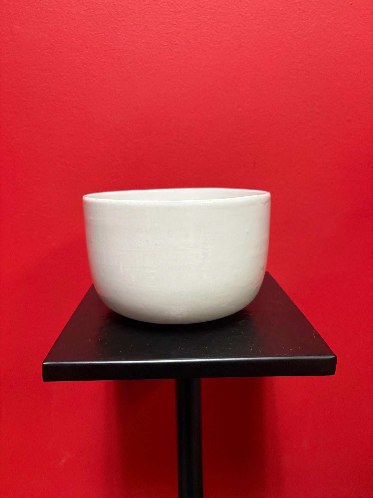 Spectacular large queens pudding  number 16 pottery white bowl  4 x 6“ wide  simply perfect amazing condition  great gift