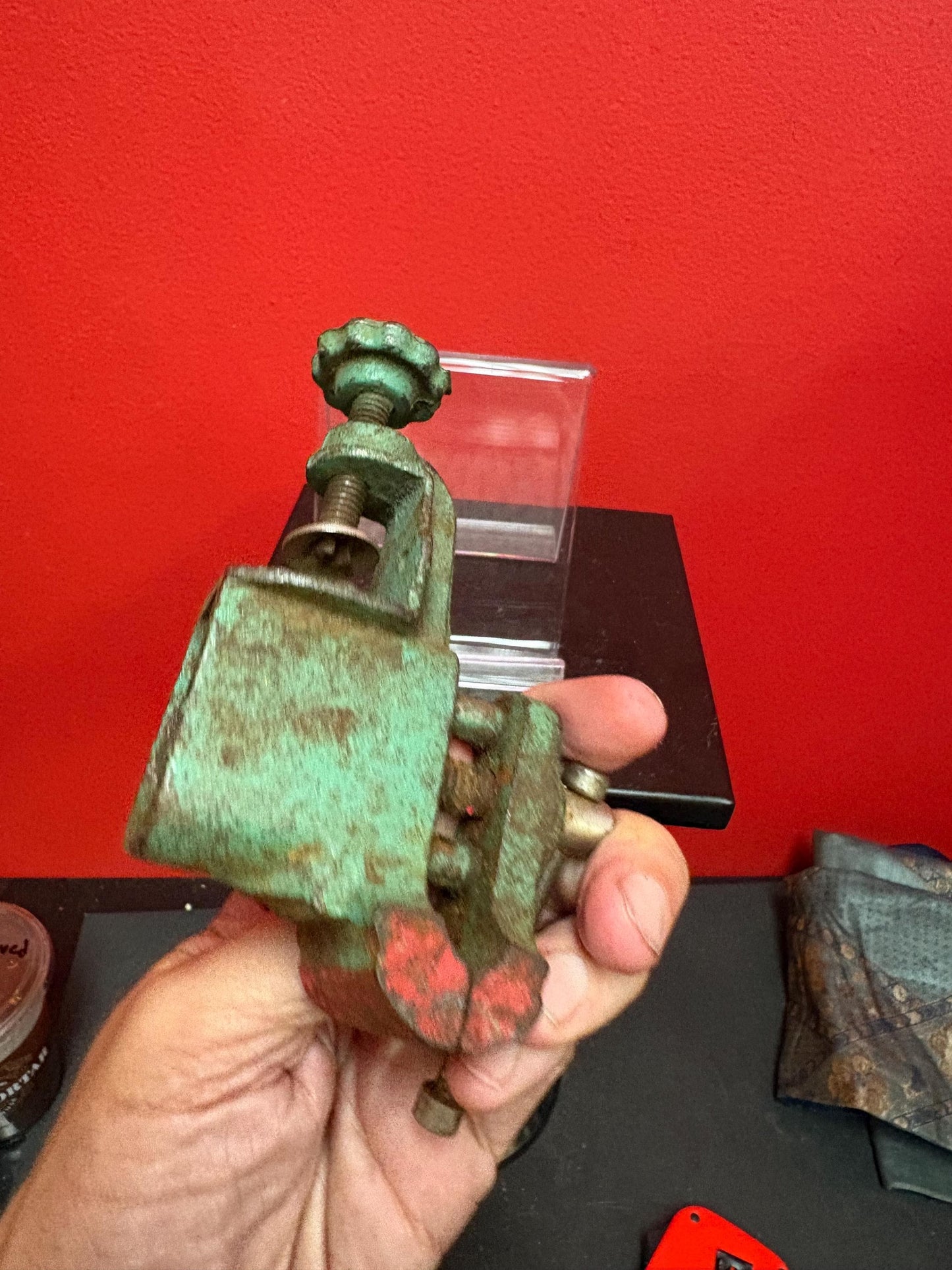 Cool Antique vice  5 inches long in working condition  great to use or for decor