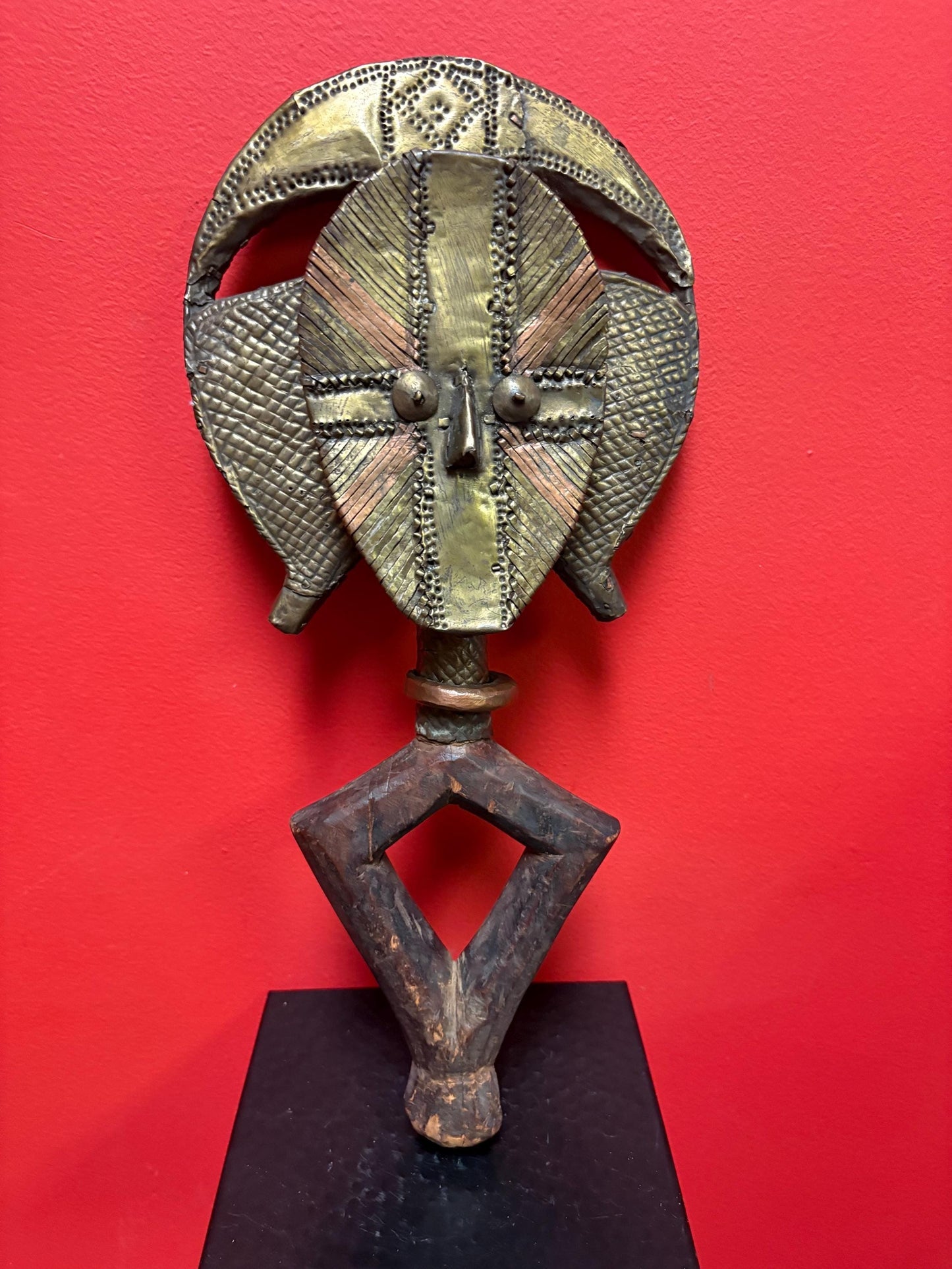 African reliquary Osseyba wood and brass figure  18 inches tall  mahongwe Gabon central Africa - 18 inches tall   19th Centiry