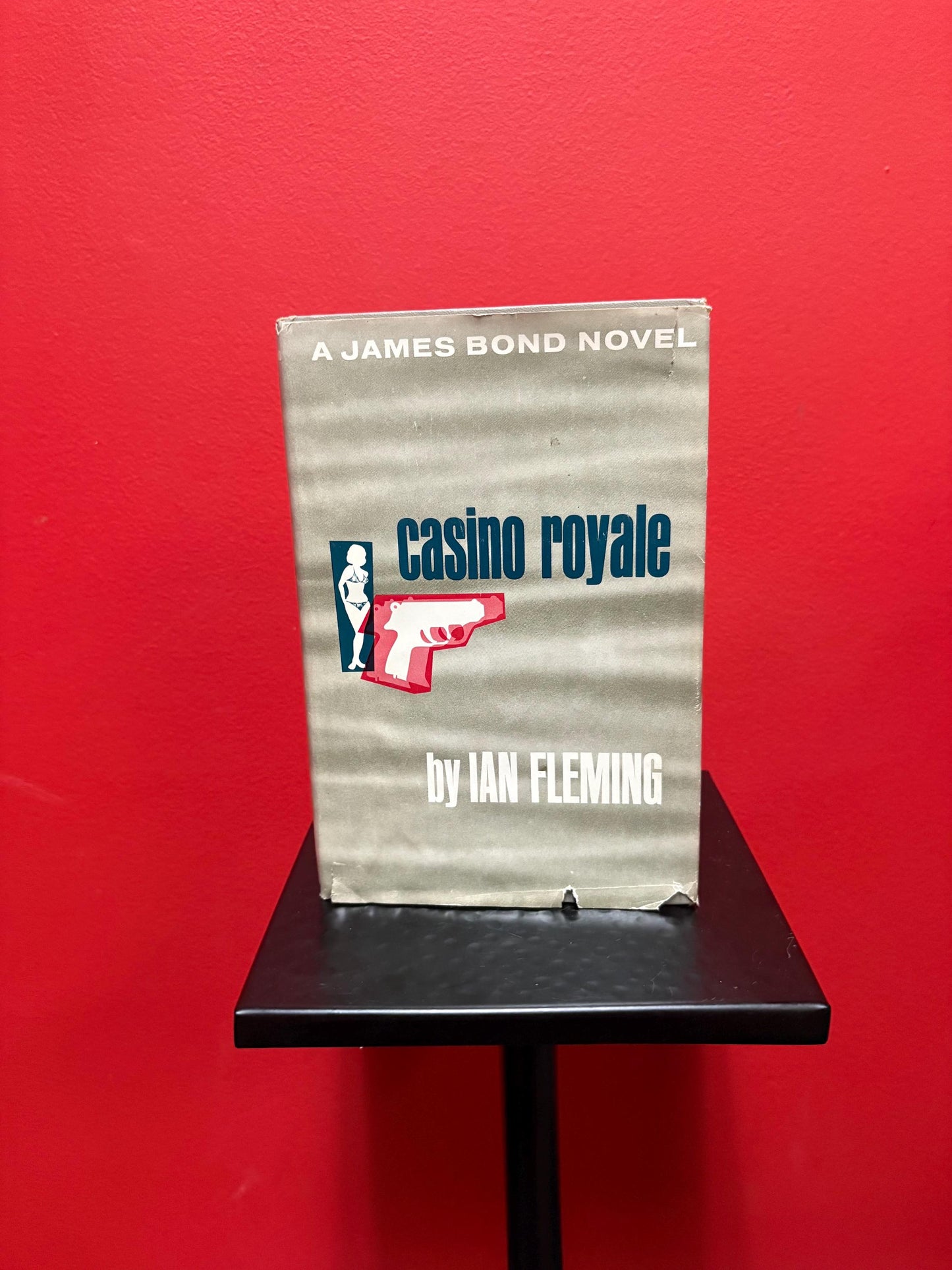 Amazing James Bond novel Casino Royale by Ian Fleming  first edition 1953 - pretty good condition - perfect gift
