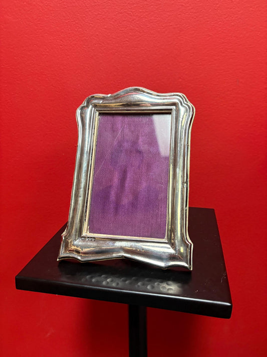 Beautiful English Sterling hallmarked sterling silver frame - 7 x 5 outside and 5 x 3 inside  good condition and great gift