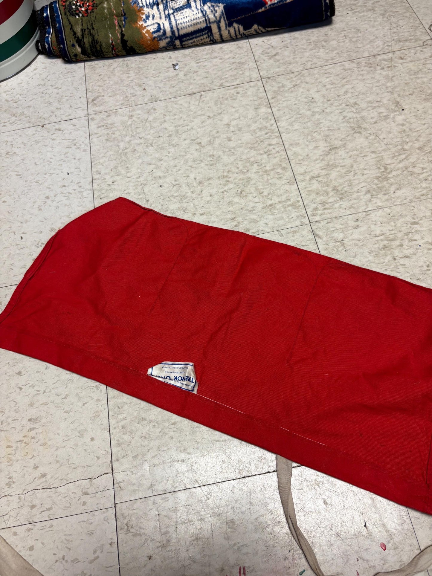 Amazing vintage 26 x 23  inch  long Coca-Cola waitresses apron  Diner and Coke memorabilia  amazing  original tag  best gift