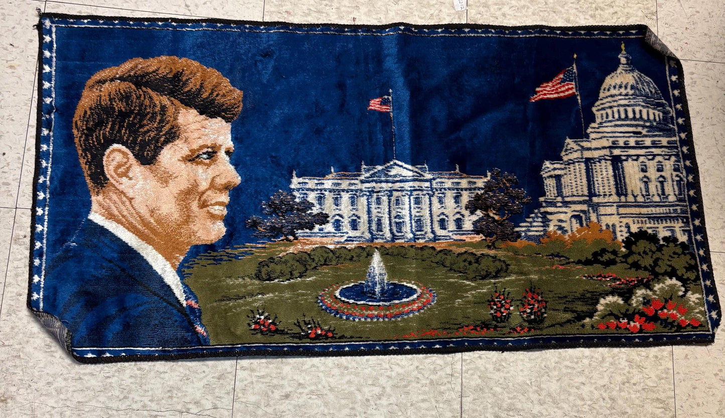 Beautiful American 36 x 19 inch JFK silk rug  great condition - John F. Kennedy - American memorabilia - wow