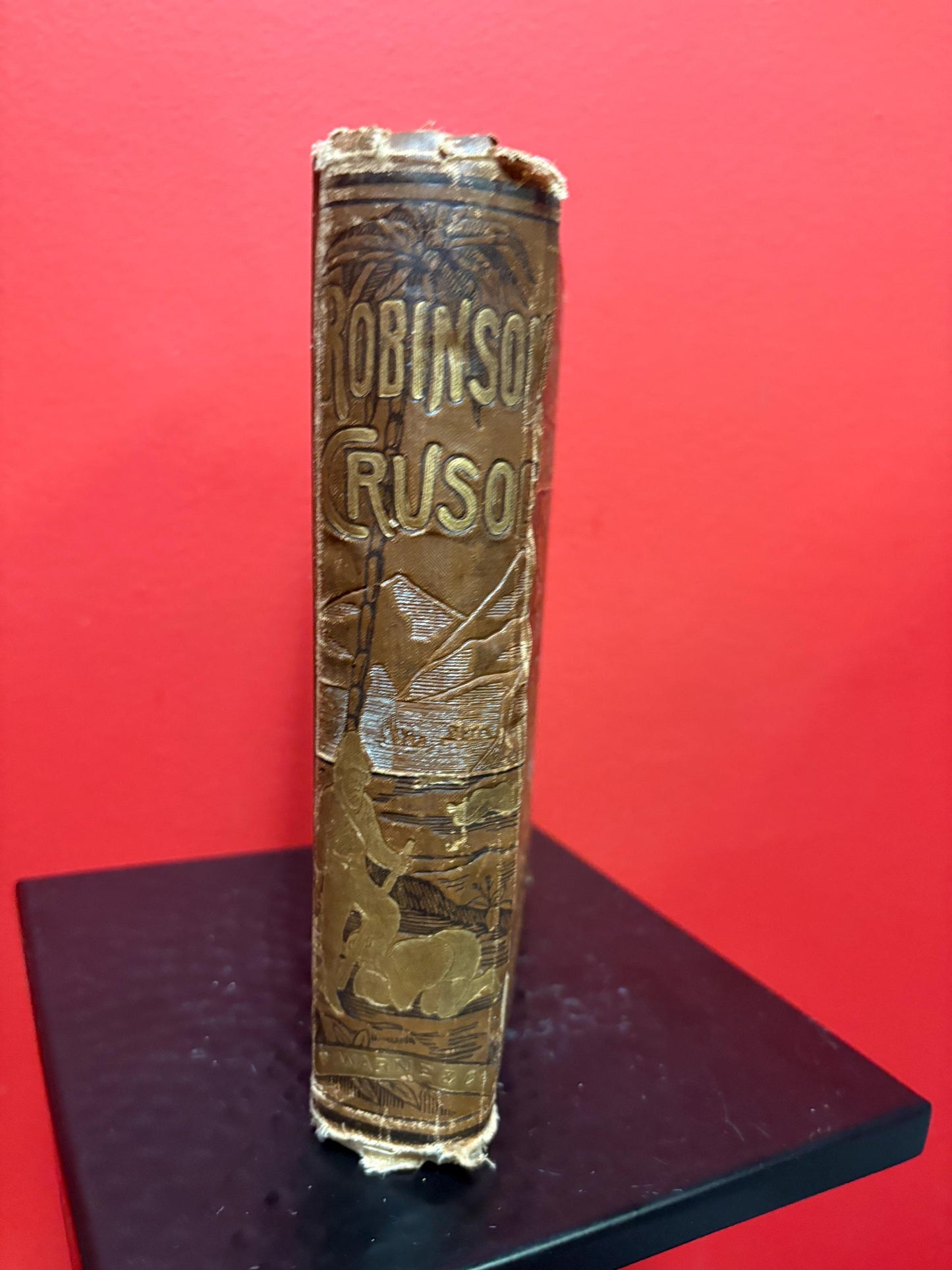 Beautiful Robinson Crusoe antique book from early 1800s  English reprint of the original in fairly rough condition - good value