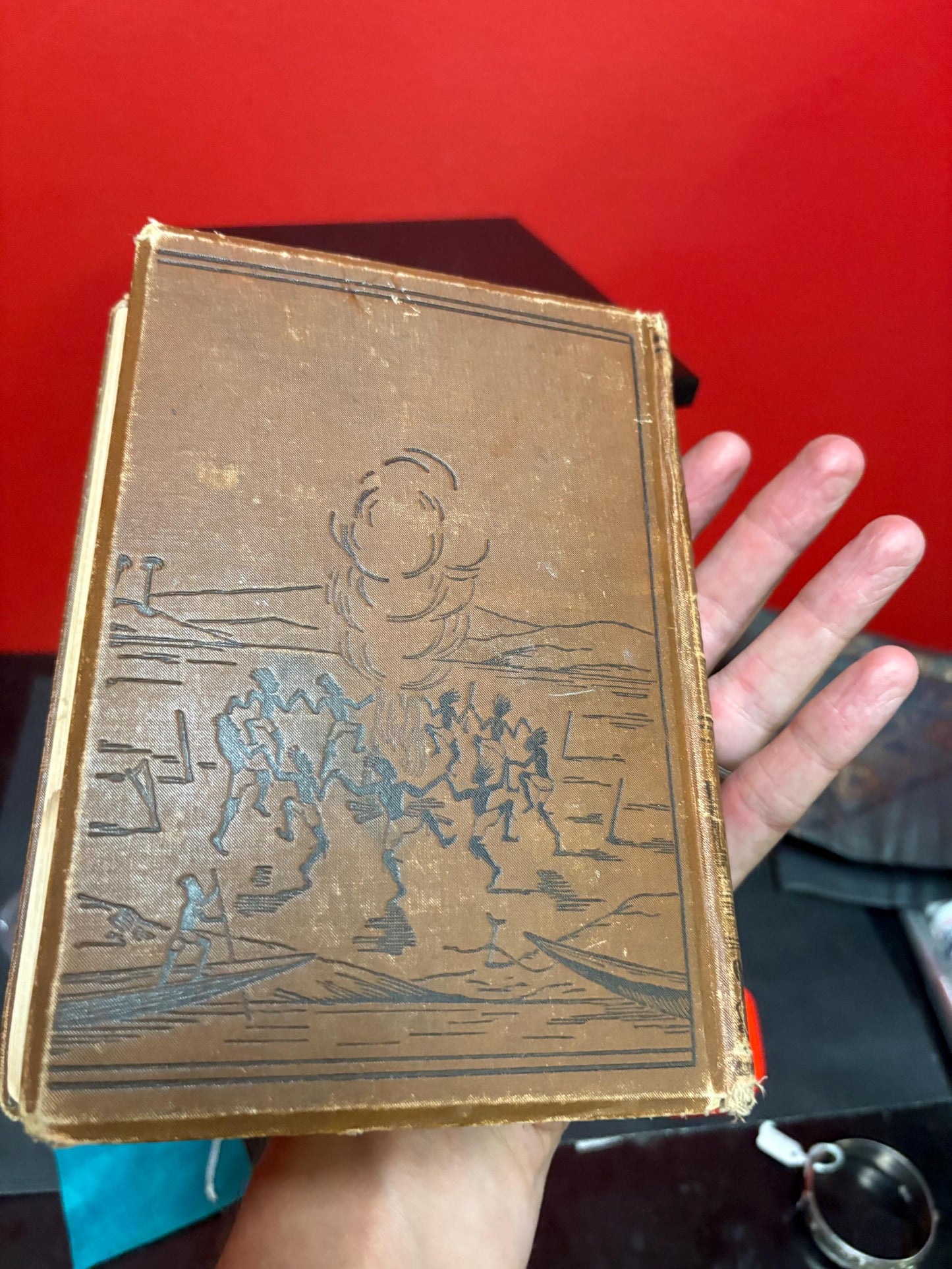 Beautiful Robinson Crusoe antique book from early 1800s  English reprint of the original in fairly rough condition - good value