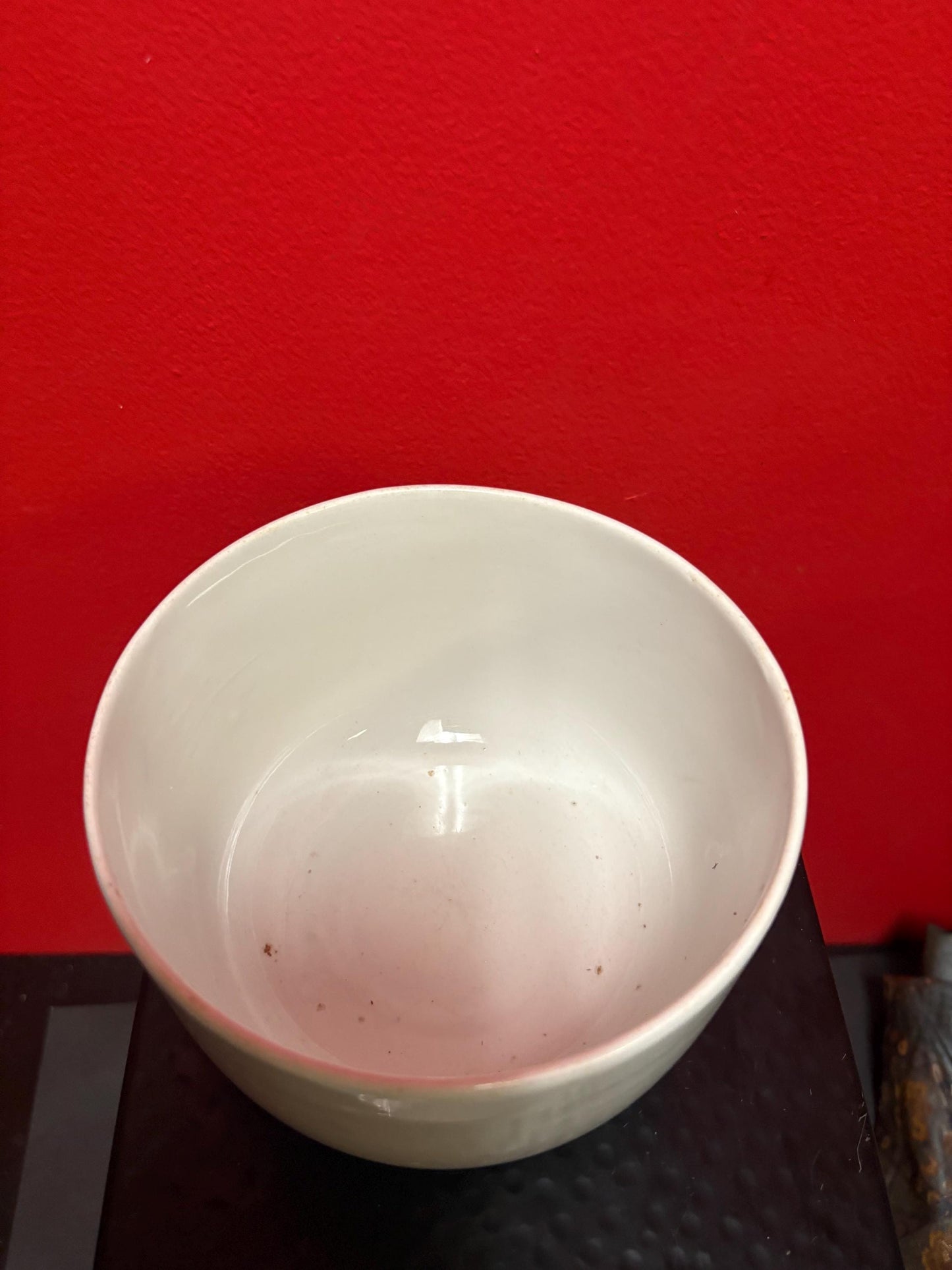 Spectacular large queens pudding  number 16 pottery white bowl  4 x 6“ wide  simply perfect amazing condition  great gift