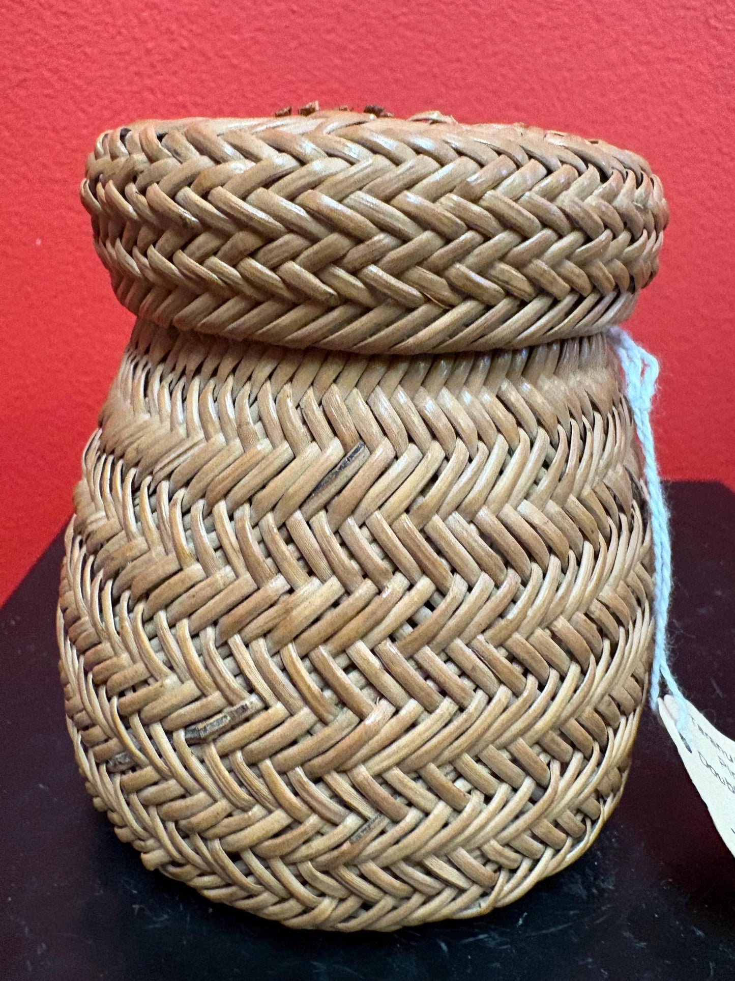 Beautiful antique Mexican TARAHUMARA  Indian Pineneedle double weave basket  great condition  value priced  4 inches tall