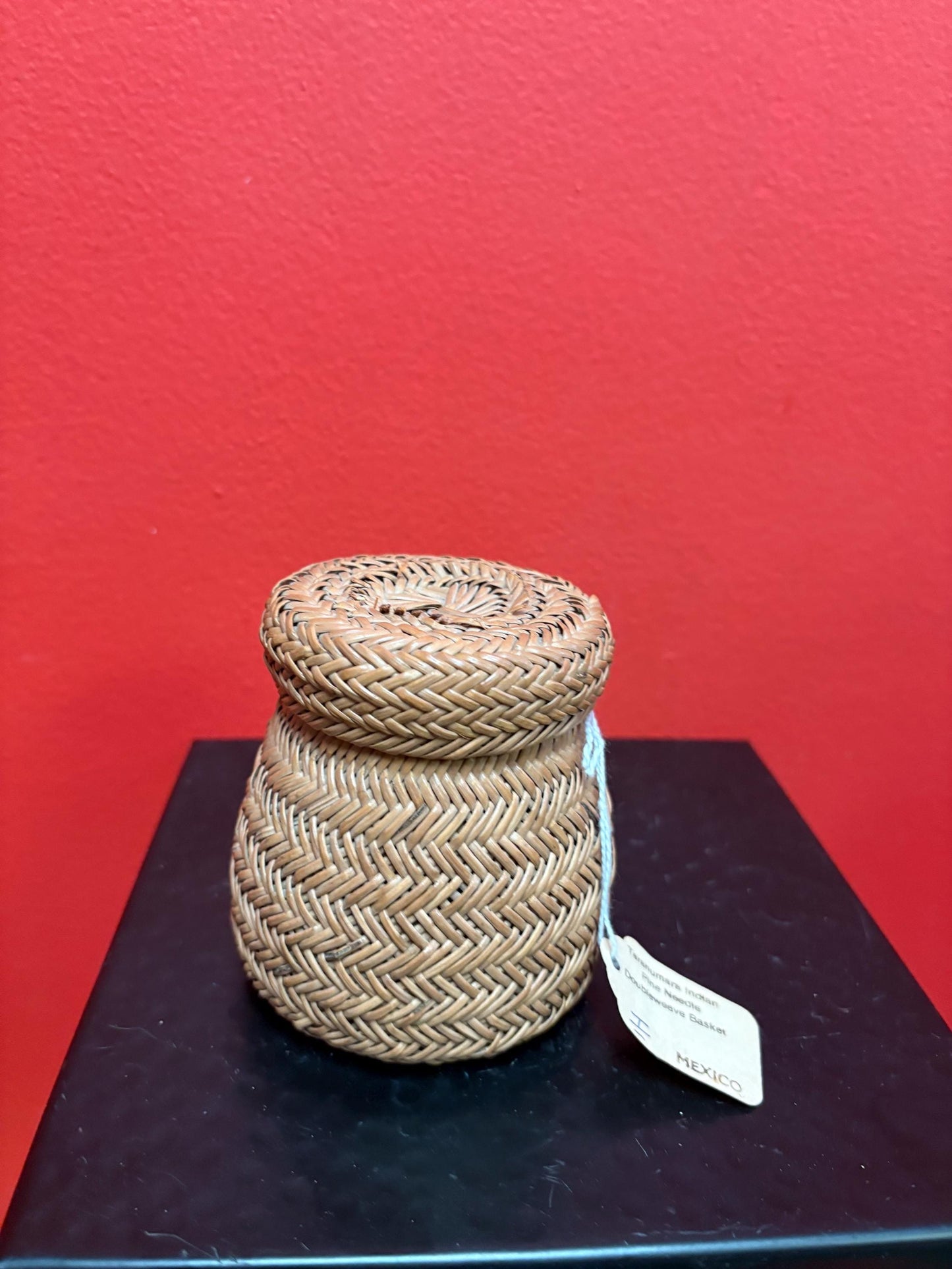 Beautiful antique Mexican TARAHUMARA  Indian Pineneedle double weave basket  great condition  value priced  4 inches tall