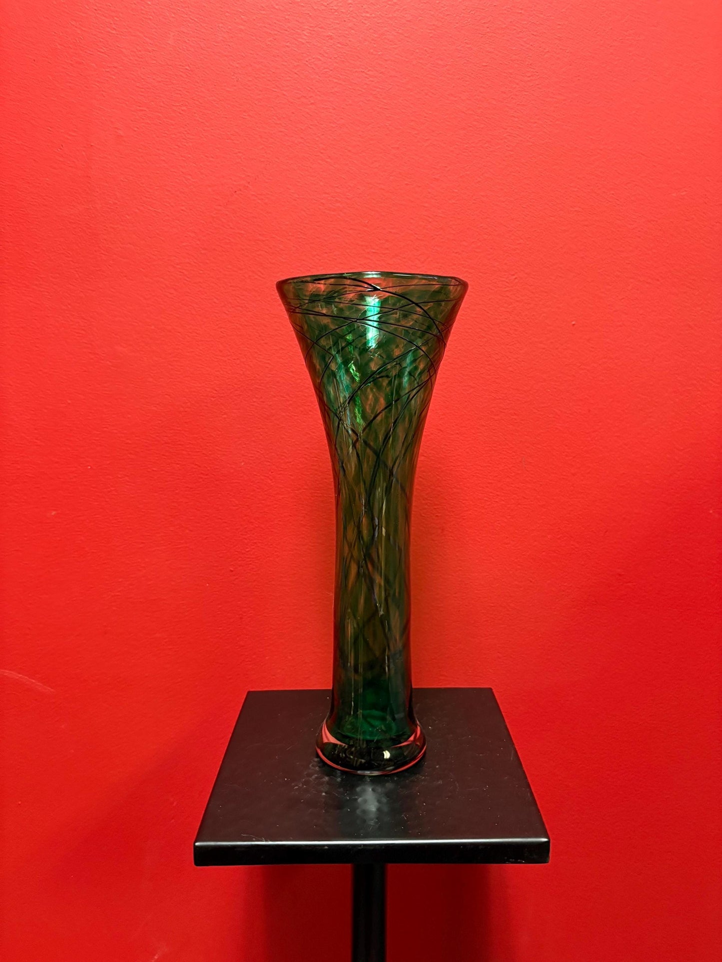 beautiful Canadian  signed Ian Forbes art glass vase  great green colour  wow gift  12 inches tall - famous artist