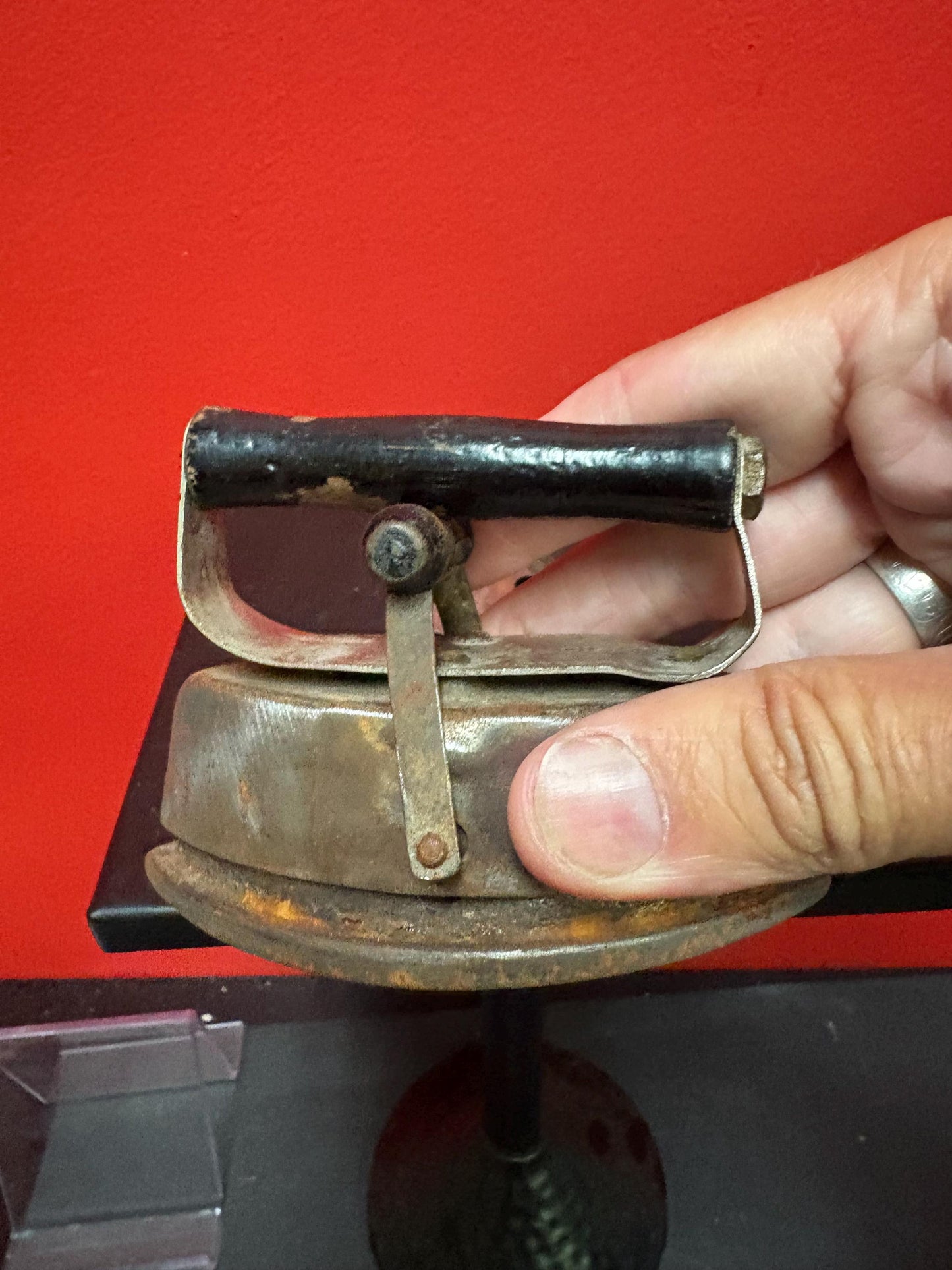 beautiful antique  doll house miniature iron   With bottom cover  4 x 3 high  good old condition  great value