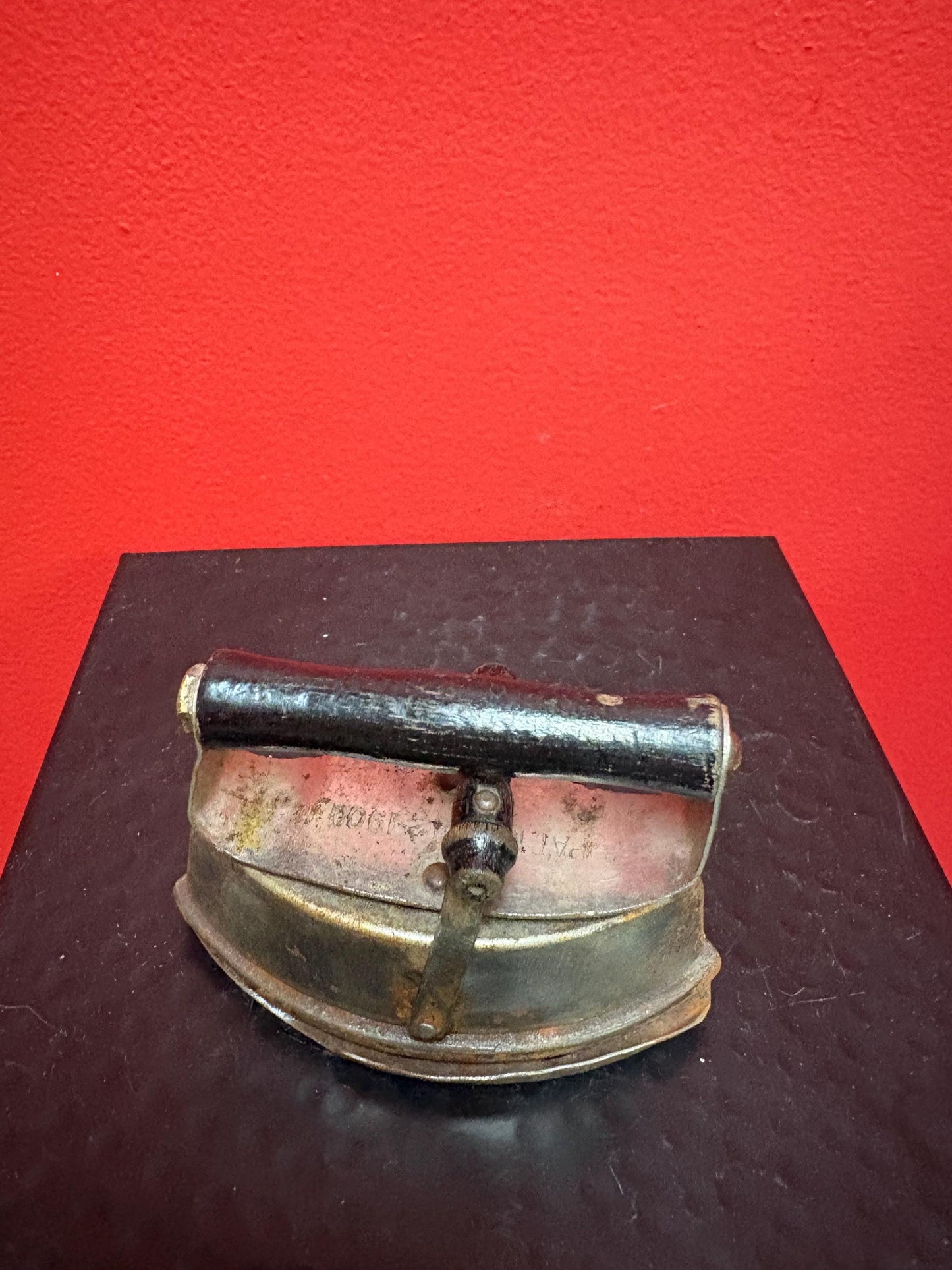 beautiful antique  doll house miniature iron   With bottom cover  4 x 3 high  good old condition  great value