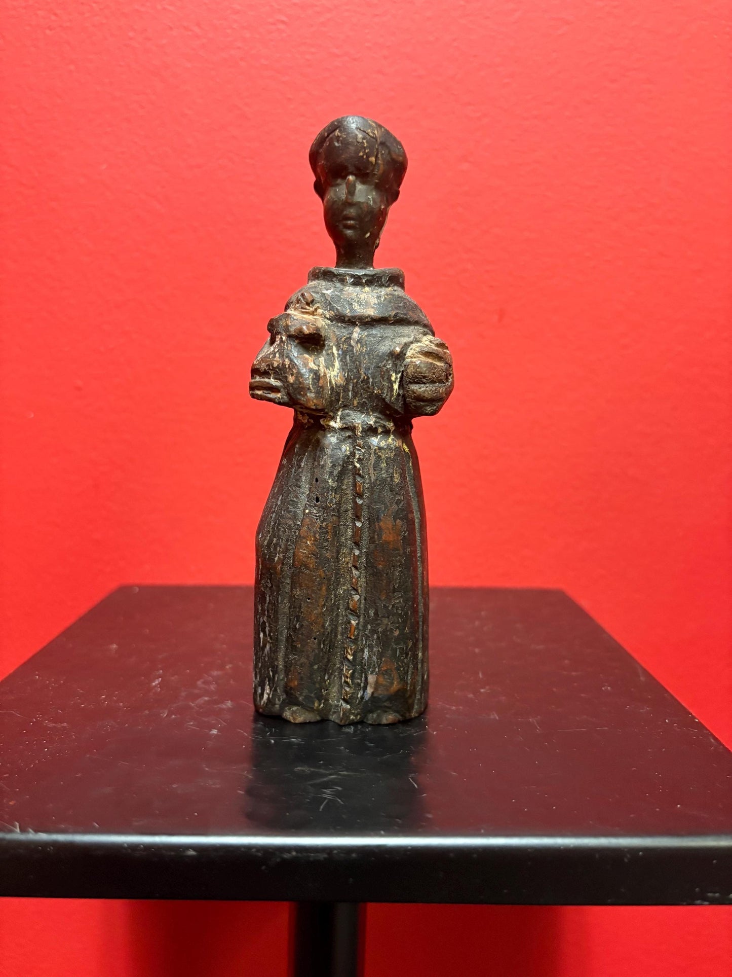 rare 6 inch tall 18 century Spanish Santos doll  wooden beauty in very very good condition  amazing detail