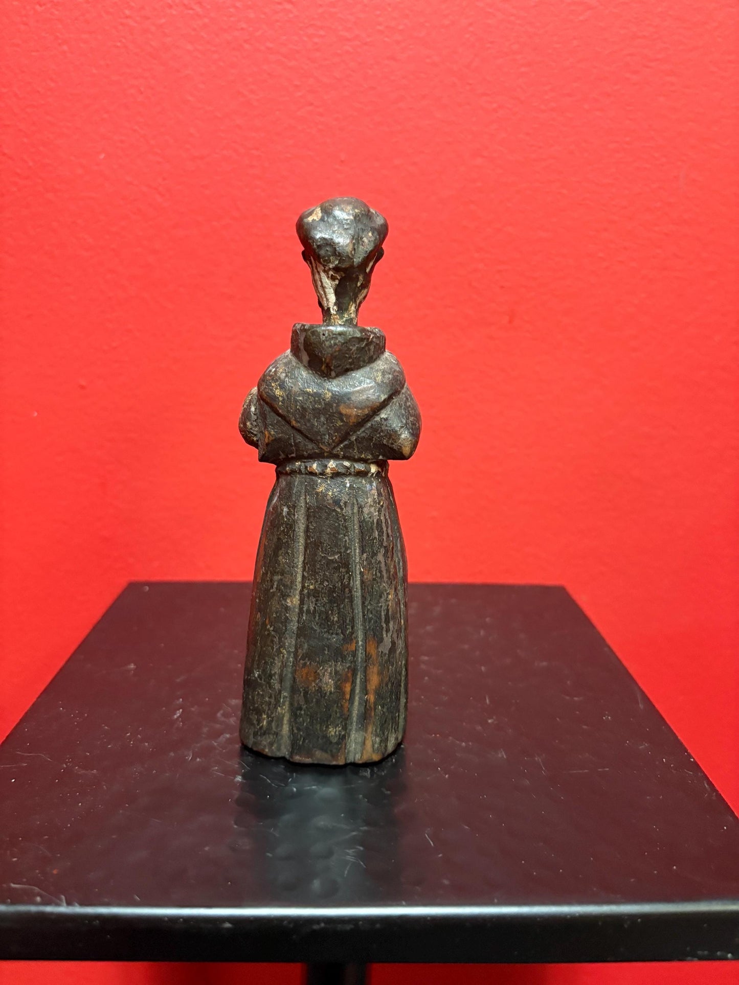 rare 6 inch tall 18 century Spanish Santos doll  wooden beauty in very very good condition  amazing detail