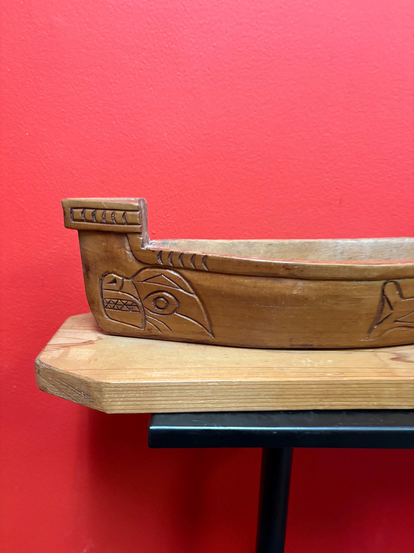 stunning indigenous First Nations Haida  carved cedar canoe on base signed by Steve August  great detail - comes with oars   15 x 5 x 4 in