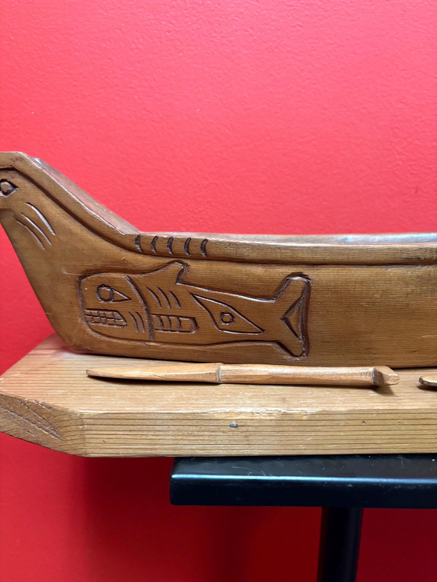 stunning indigenous First Nations Haida  carved cedar canoe on base signed by Steve August  great detail - comes with oars   15 x 5 x 4 in