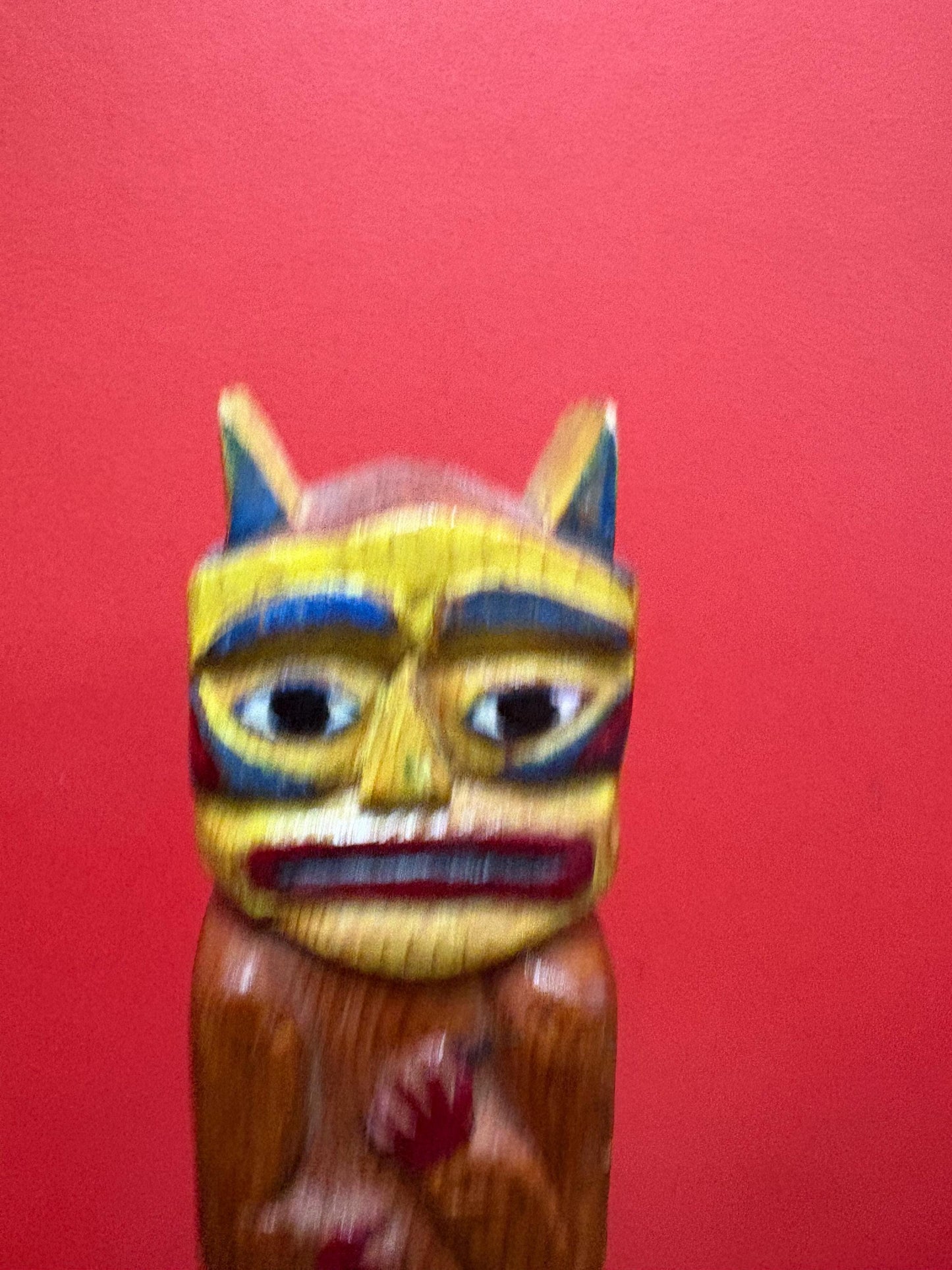 Beautiful primitive indigenous first nation pacific north Northwest coast signed polychrome totem pole by female artist wow - 11 inches tal