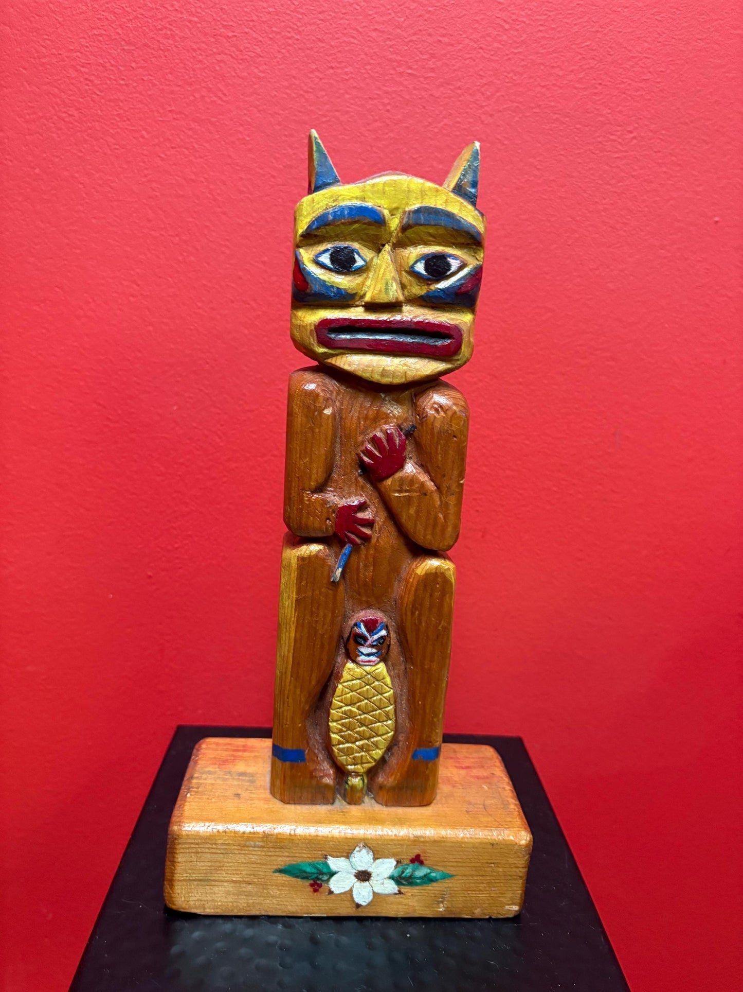 Beautiful primitive indigenous first nation pacific north Northwest coast signed polychrome totem pole by female artist wow - 11 inches tal