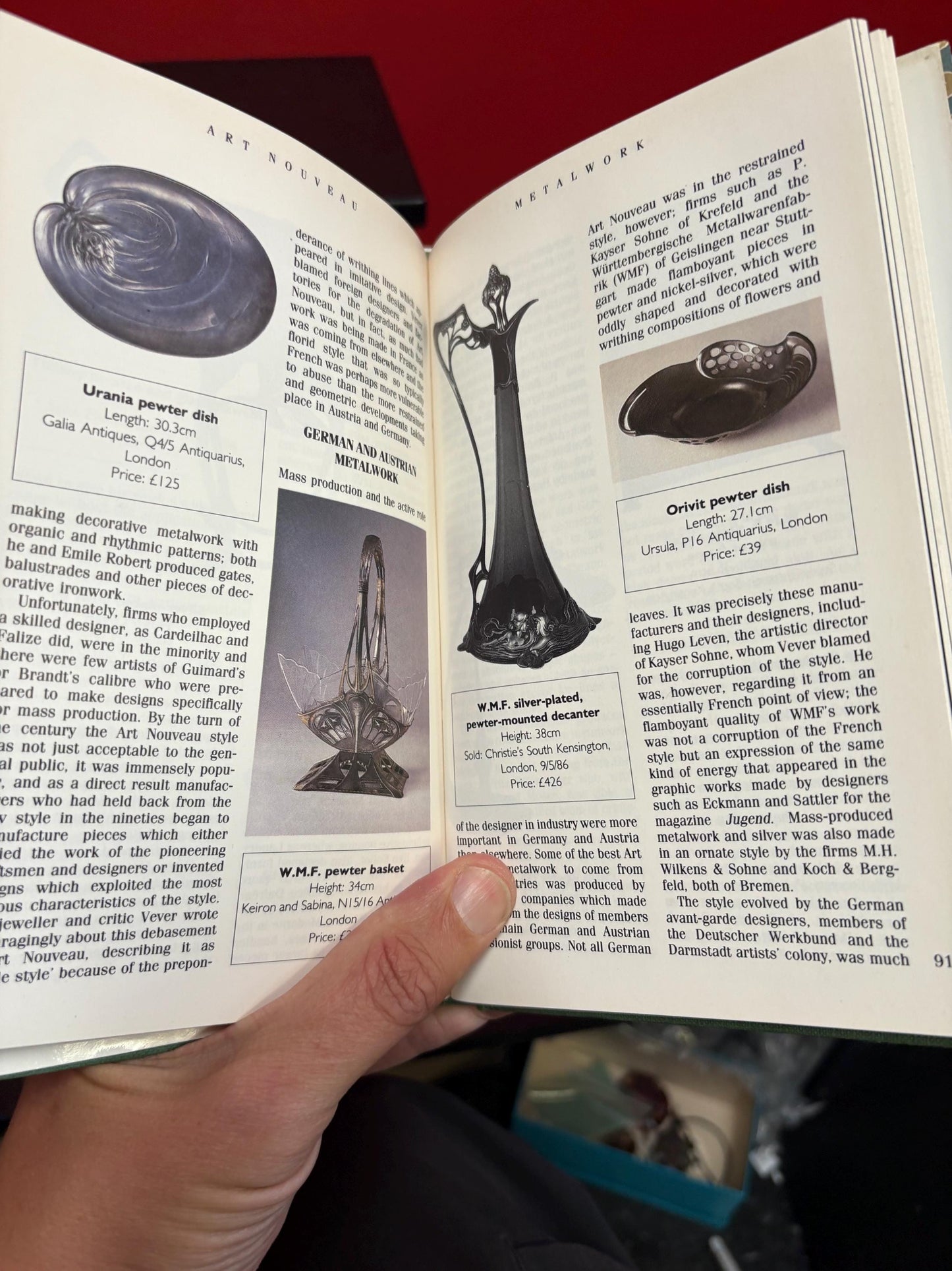Lovely art nouveau buyers guide book  great reference- 1988 great value
