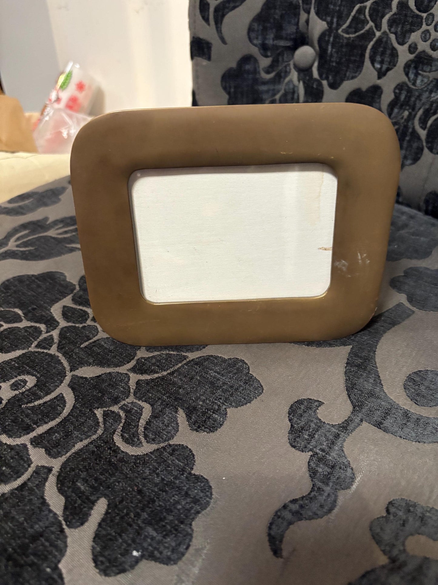 Beautiful antique brass 6 1/2 x 5 photo frame  4 x 3 inside  ready to gift or use  wow