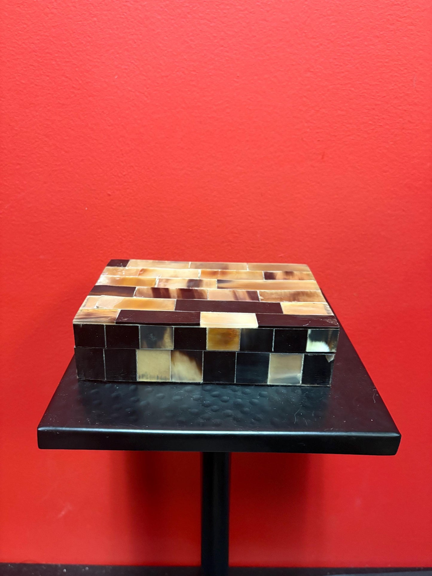 Beautiful vintage Asian bone box  6 x 4 by 1.5 inch high  great condition and quality  perfect gift  value priced