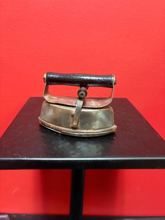 beautiful antique  doll house miniature iron   With bottom cover  4 x 3 high  good old condition  great value