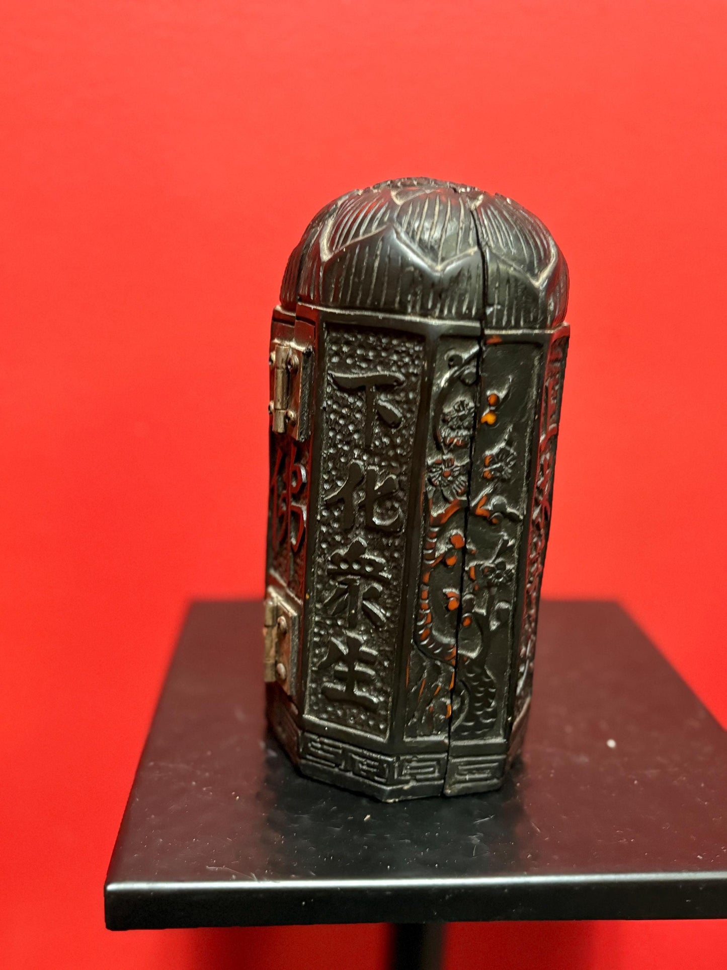 Stunning 9 x 7 high heavily carved intricate Buddhist temple statue screen  unbelievable detail  wow