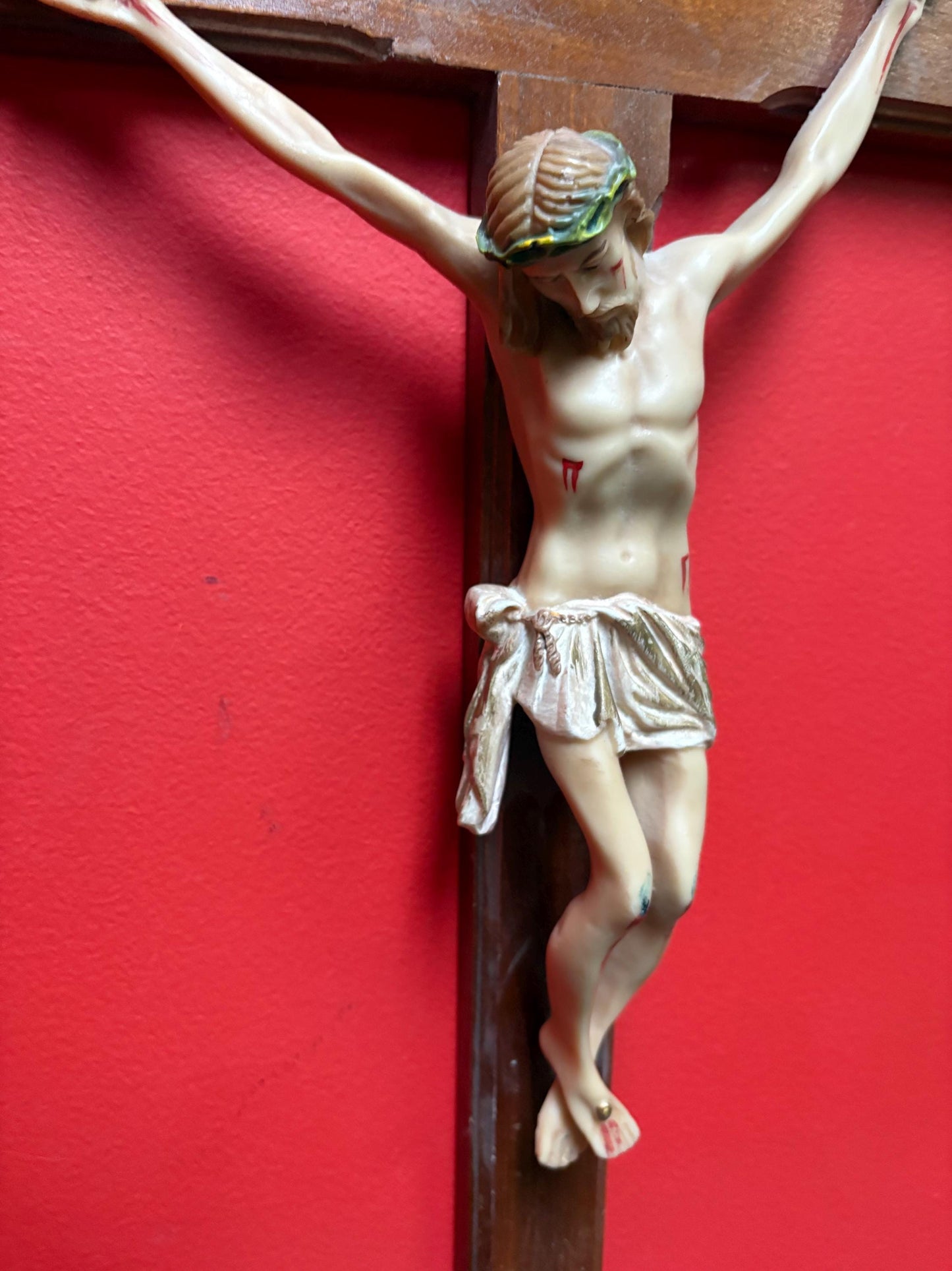 Awesome 24 x 14 wide resin Jesus on the wooden cross with a little damage  statement piece- great gift and great value