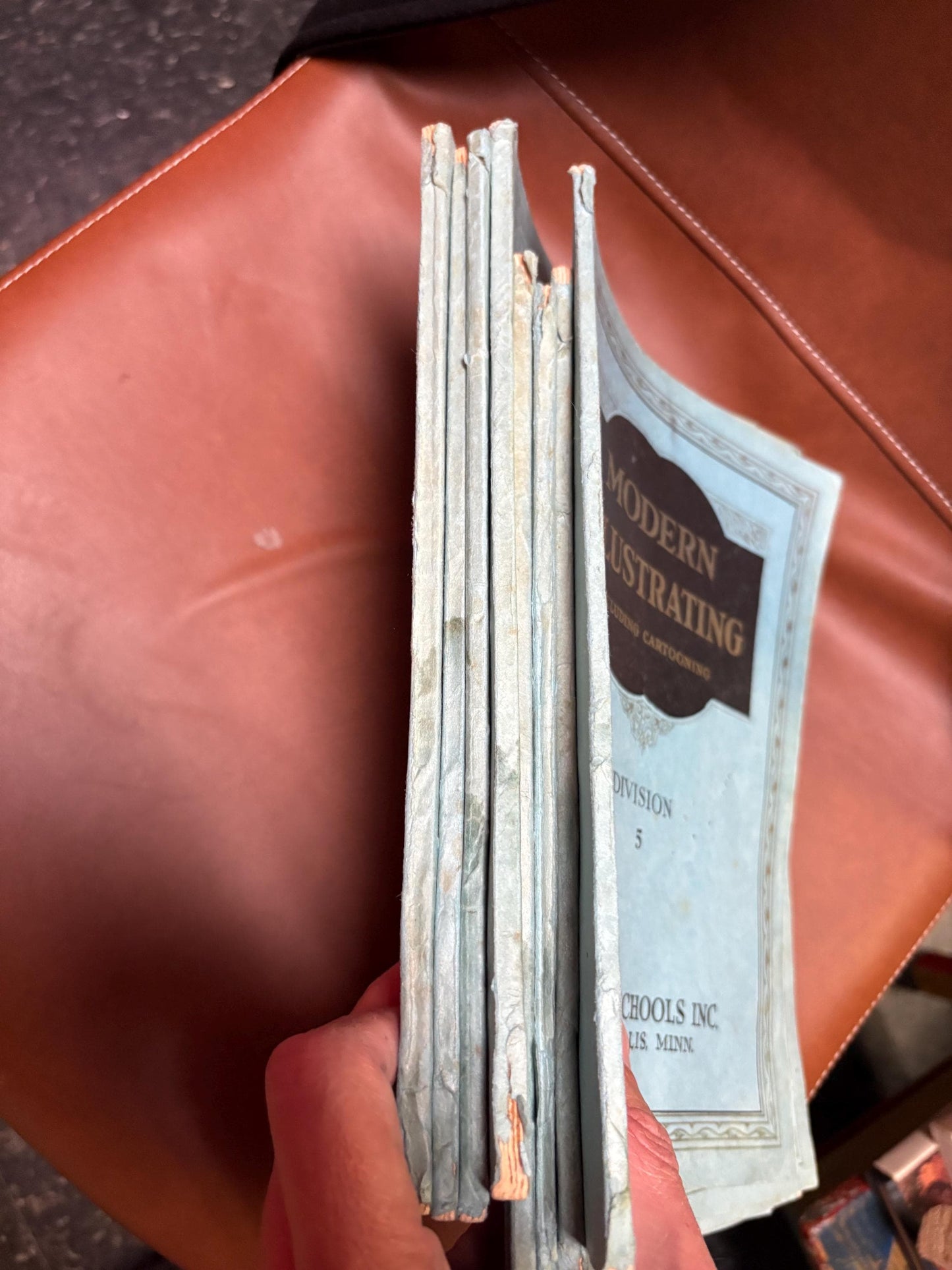 Fabulous collection of 12 modern illustrating including cartooning books in rough condition - 1920s Minneapolis good value