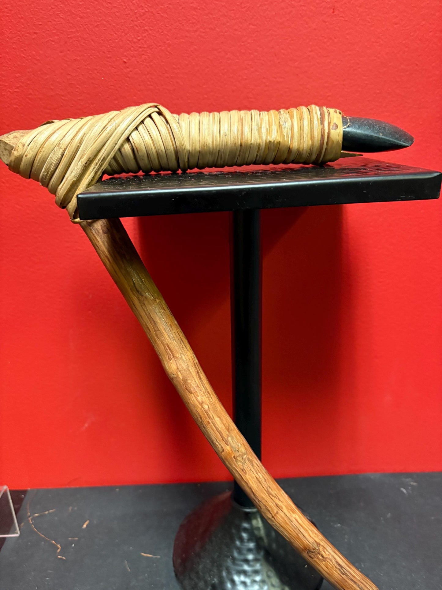 Stunning indigenous Papua New Guinea  ADZ carving tool  stone head  rare beautiful  good condition  18 x 10“  tribal indigenous history