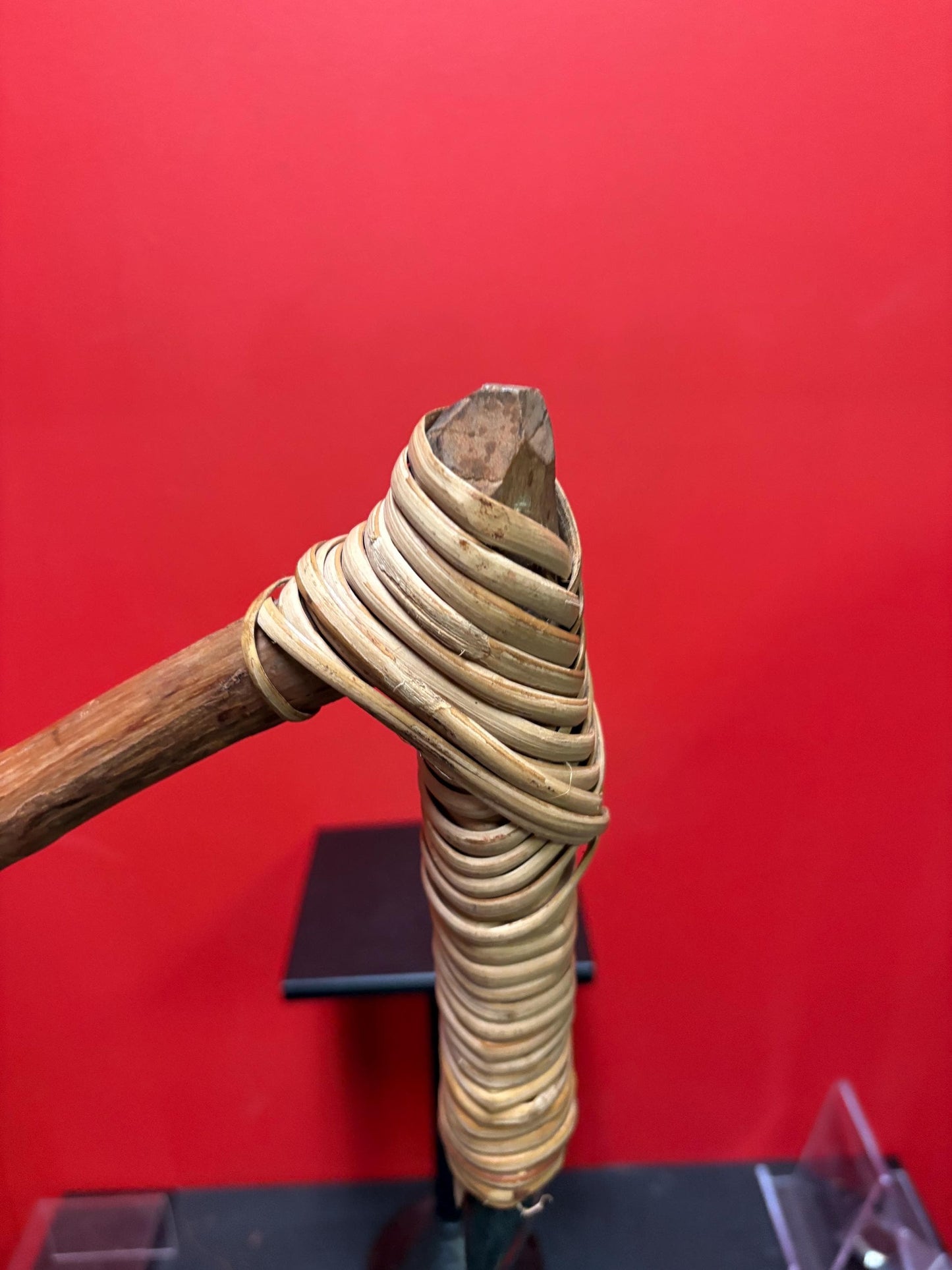 Stunning indigenous Papua New Guinea  ADZ carving tool  stone head  rare beautiful  good condition  18 x 10“  tribal indigenous history