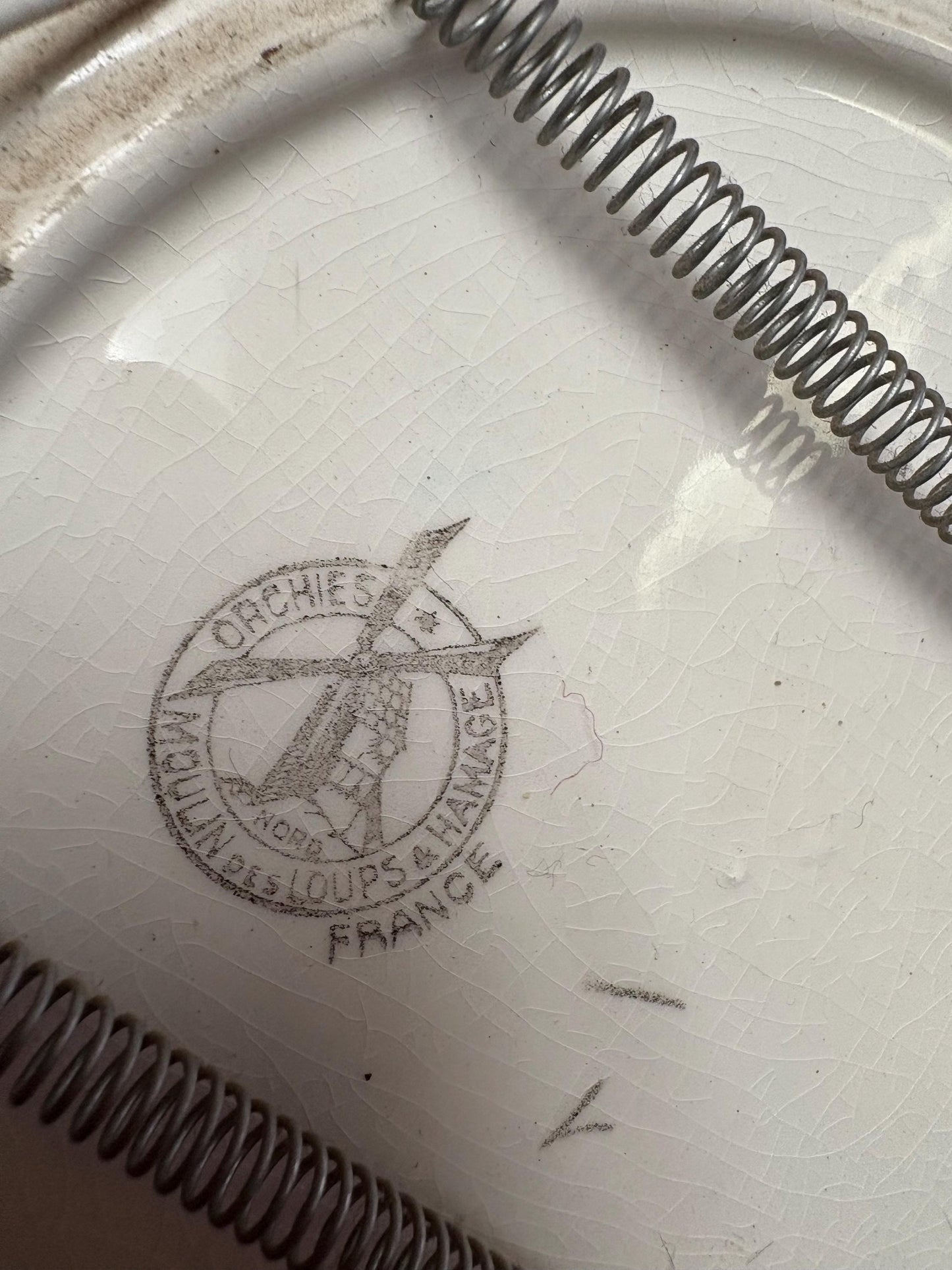 Beautiful 9 inch metal French majolica  plate ready to hang -  good condition but see photos