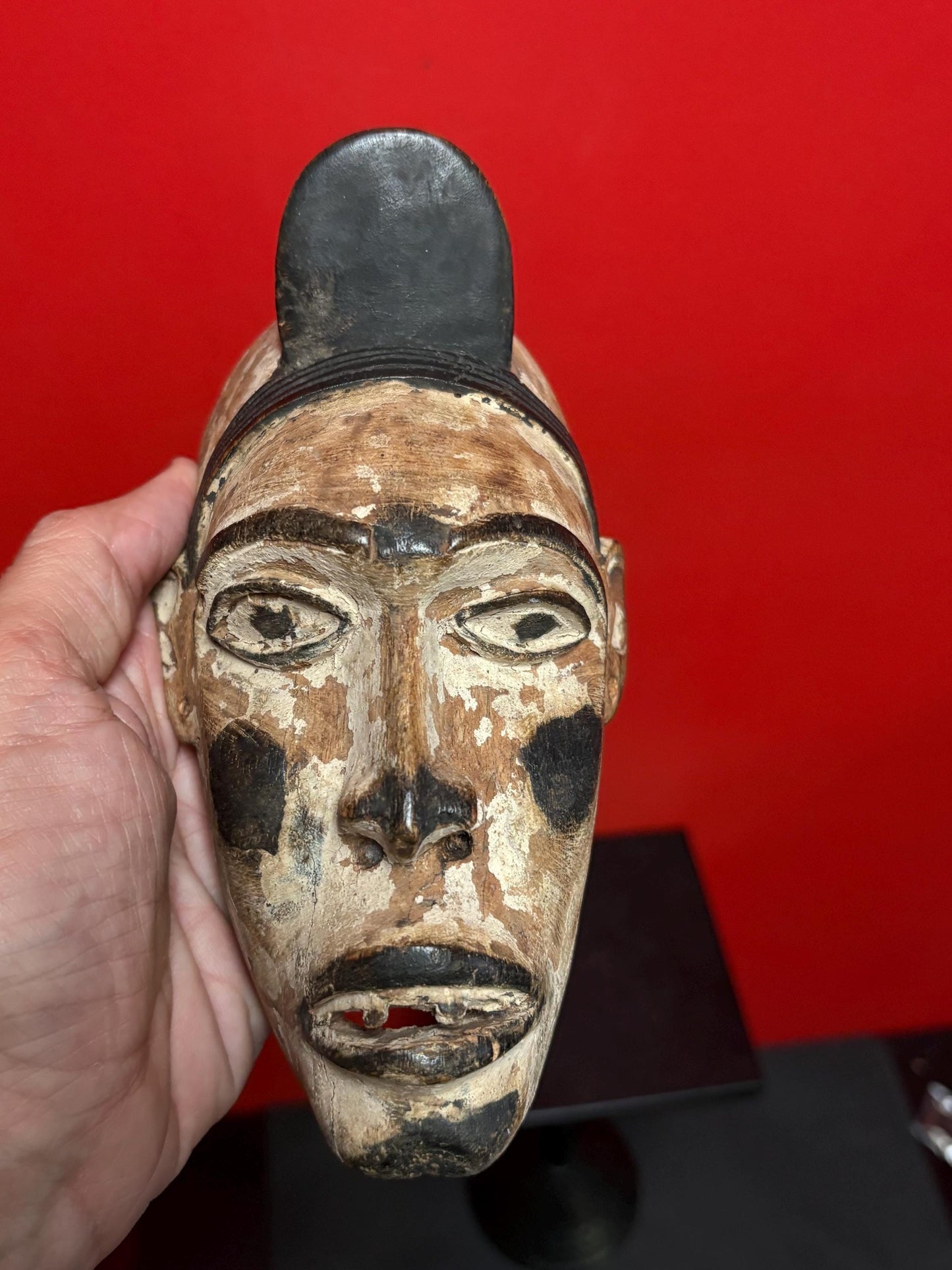 Beautiful African 7 x 3 inch wide antique mask  amazing patina and detail  really cool one