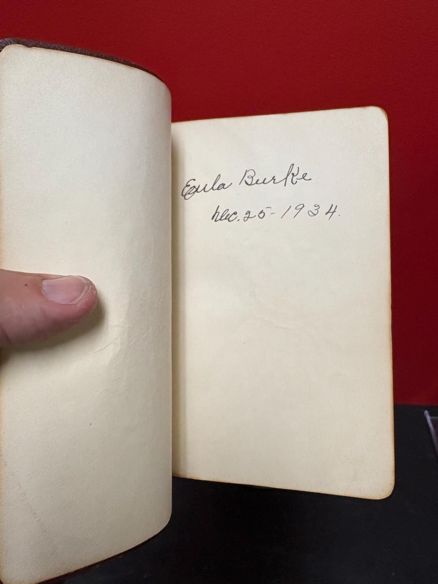 1930s science and health with the key to scriptures book in great condition - very cool info - 6 1/2 x 4 1/2 x 1“ thick