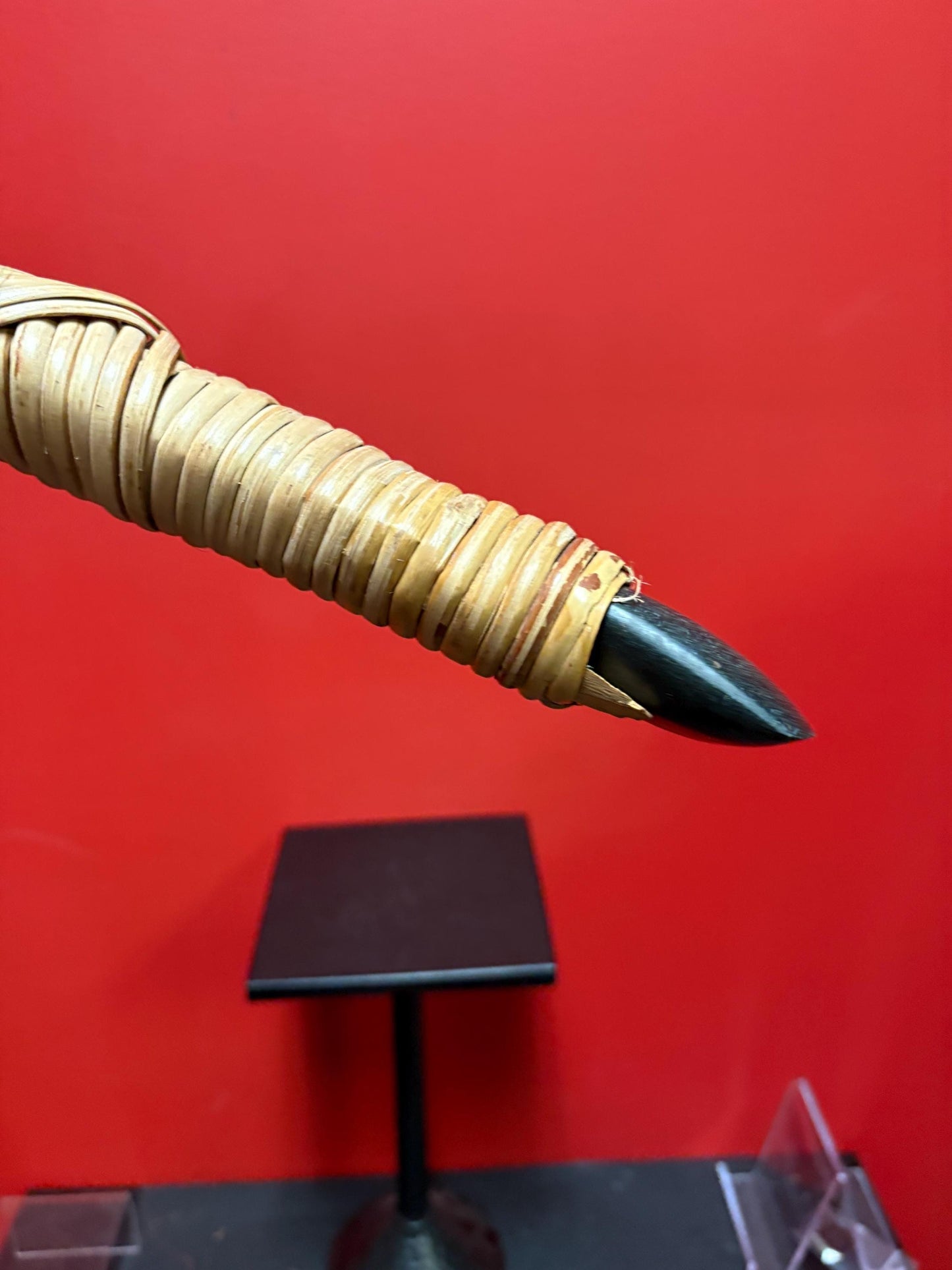 Stunning indigenous Papua New Guinea  ADZ carving tool  stone head  rare beautiful  good condition  18 x 10“  tribal indigenous history