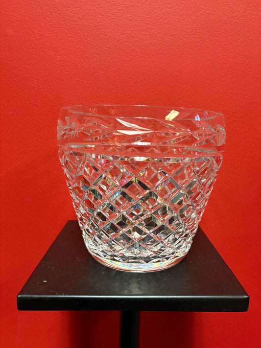 Exquisite Irish Waterford crystal ice bucket - no mark - bought from Waterford factory  pre 1950- estate piece - 6 inches tall  great valu
