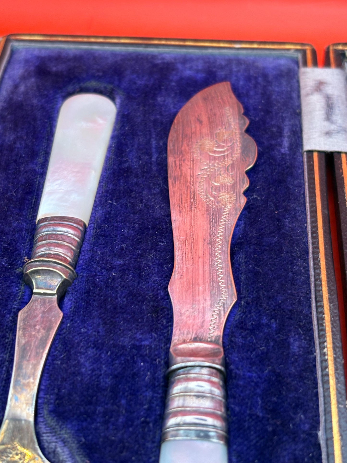 Antique silver plate and another pearl knife and spoon in original box 6.25 inches long  great gift