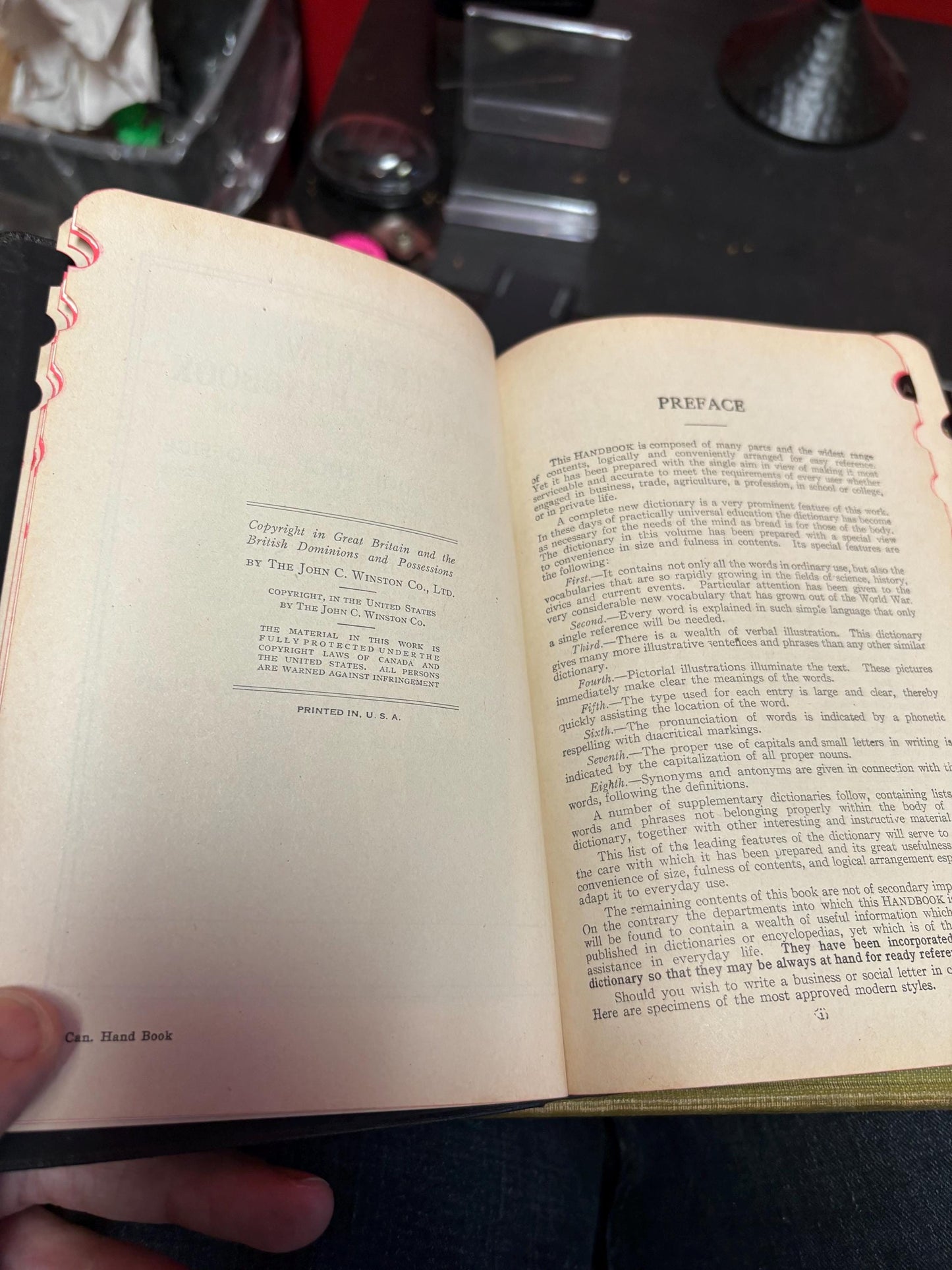 Antique edition of the universal handbook in great condition