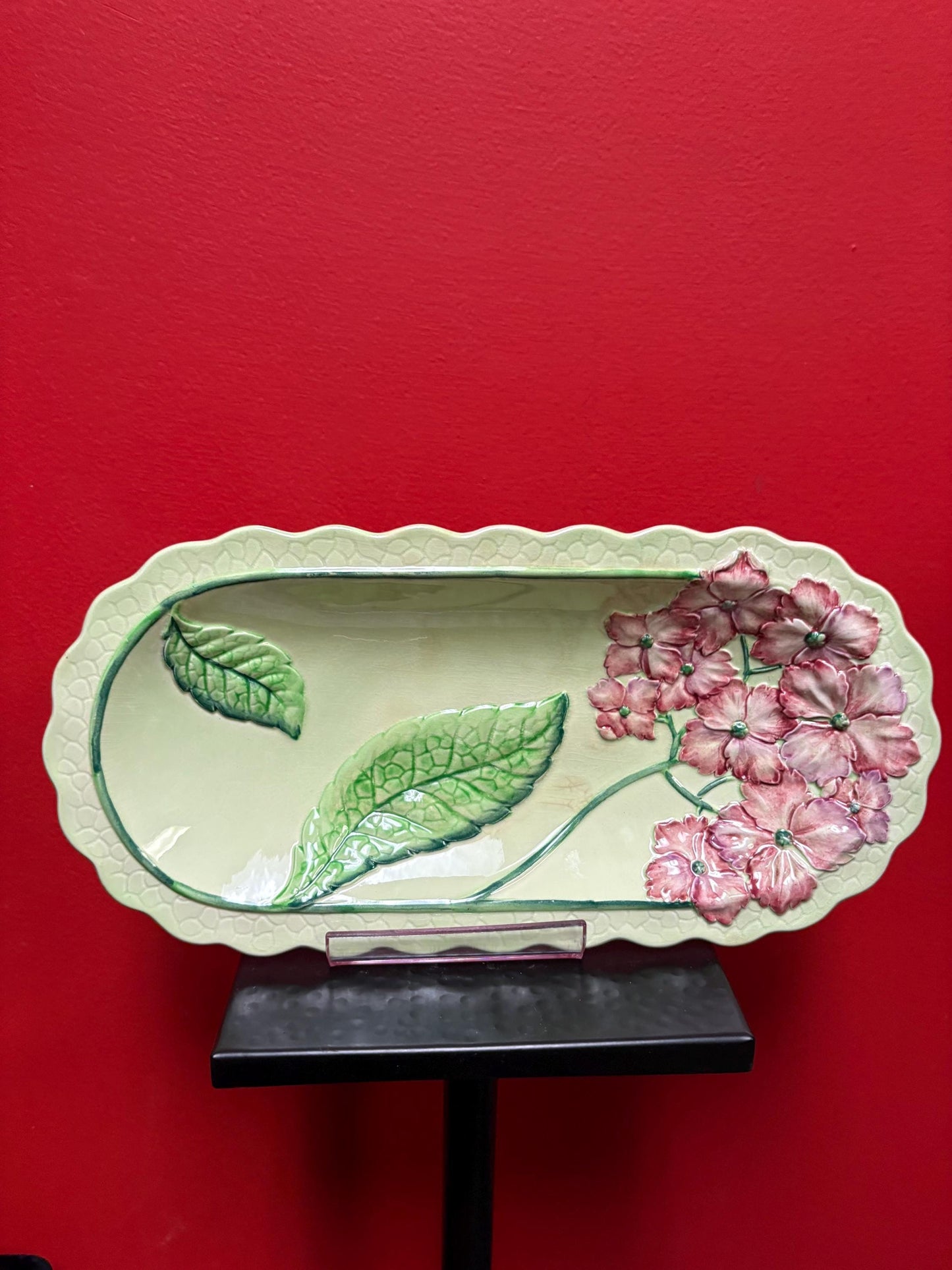 Carlton ware Australian design to 13 1/2 x 7 wide dish with minor crazing