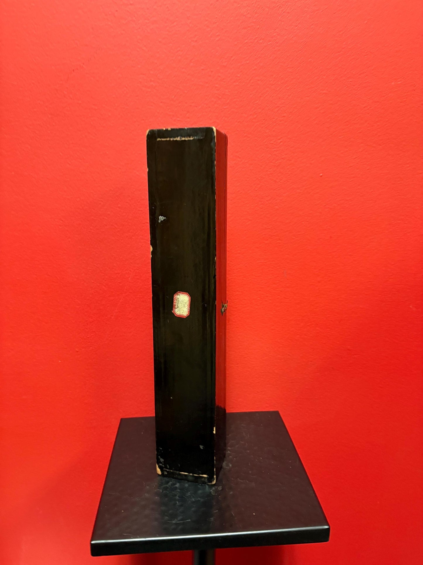 Beautiful 13 by 2 x 2.5 Japanese lacquer box with as is  inside  nice piece