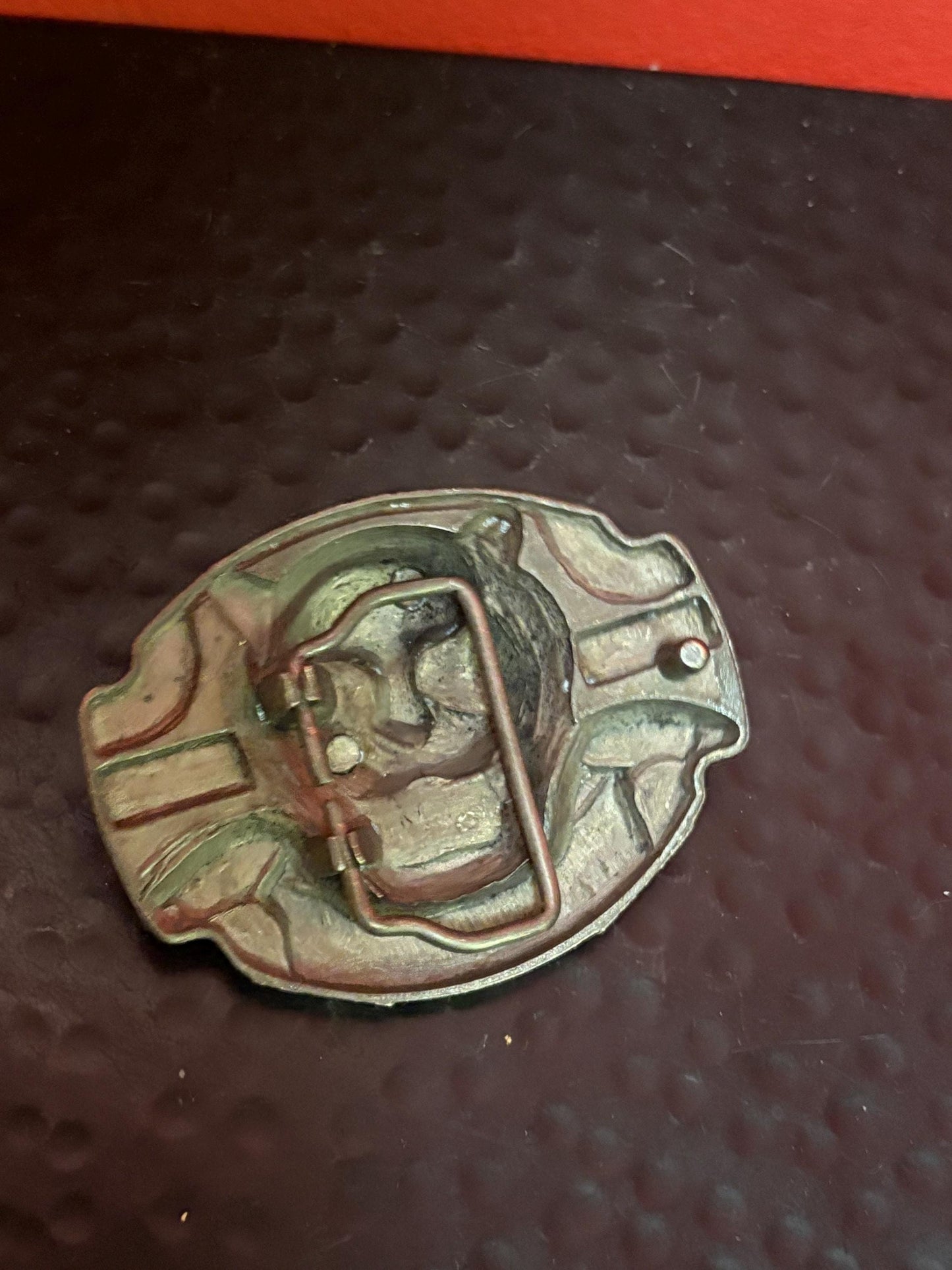3 1/2 inch long vintage metal tiger belt buckle